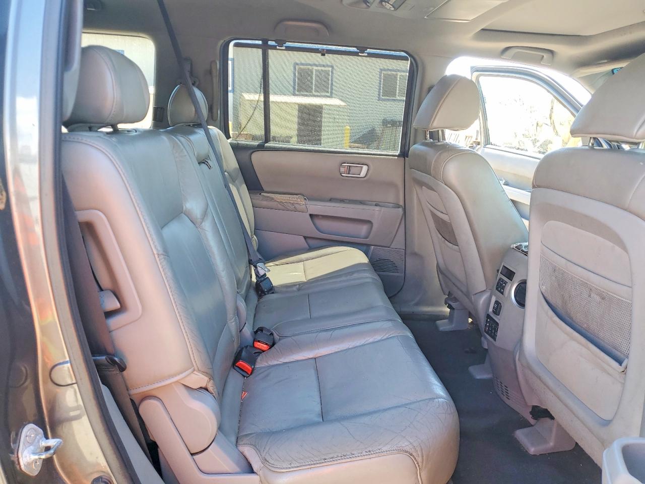 2011 Honda Pilot Touring Gray vin: 5FNYF4H97BB048188