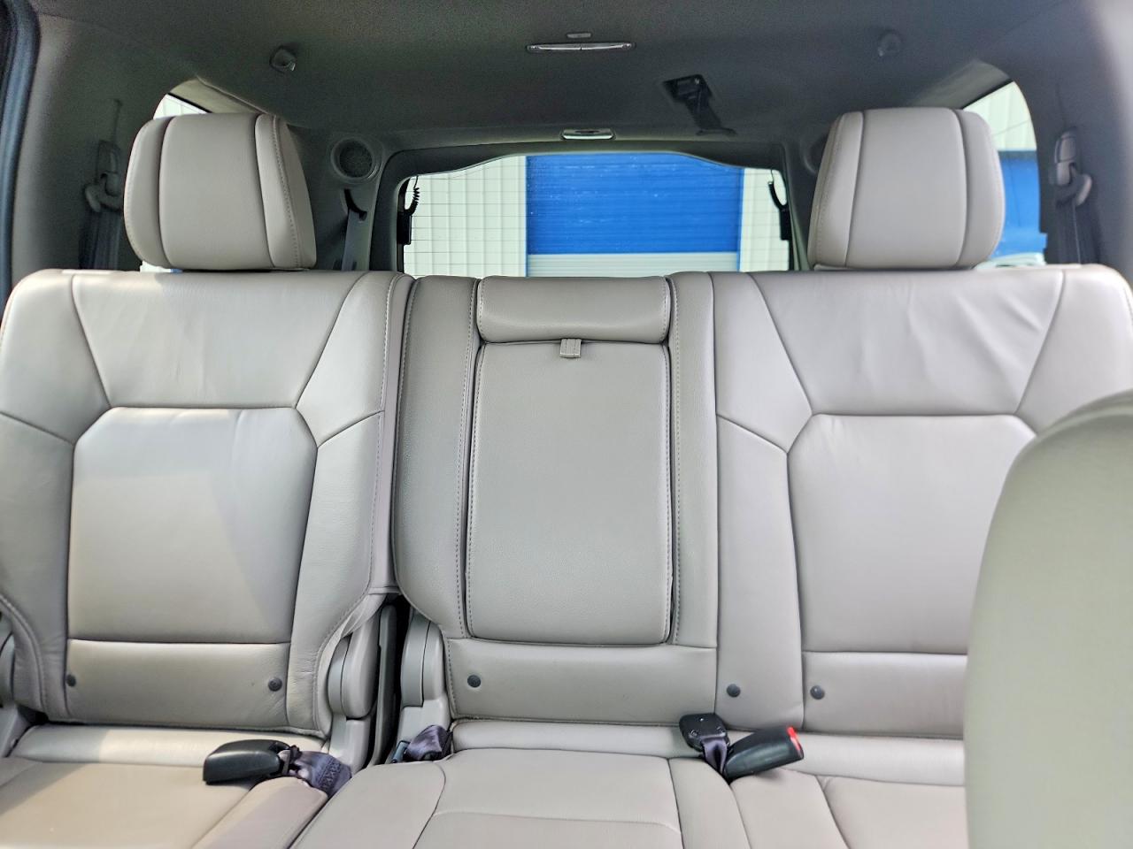 2012 Honda Pilot Touring Black vin: 5FNYF4H97CB023132