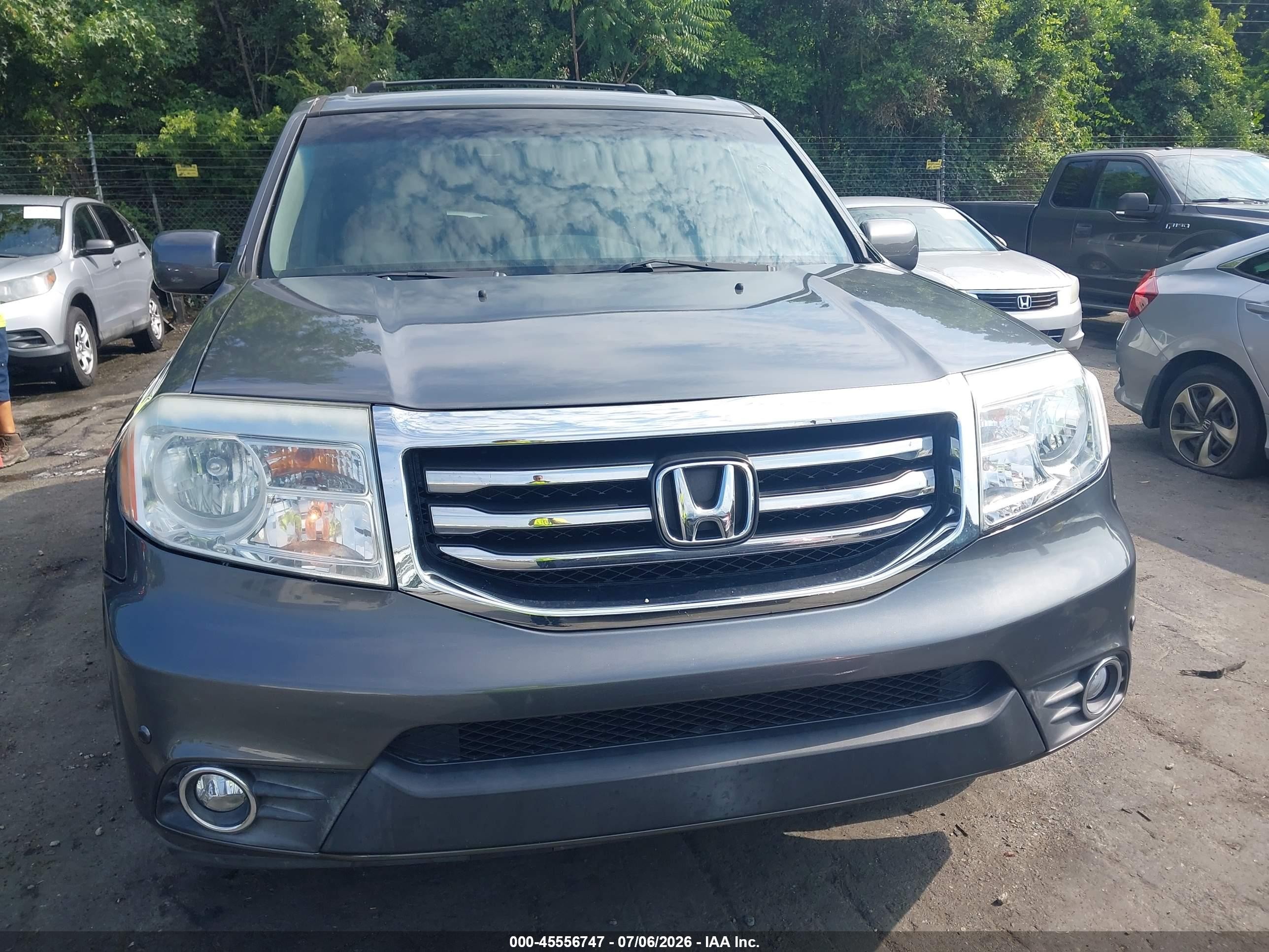 2012 Honda Pilot Touring Gray vin: 5FNYF4H97CB050475