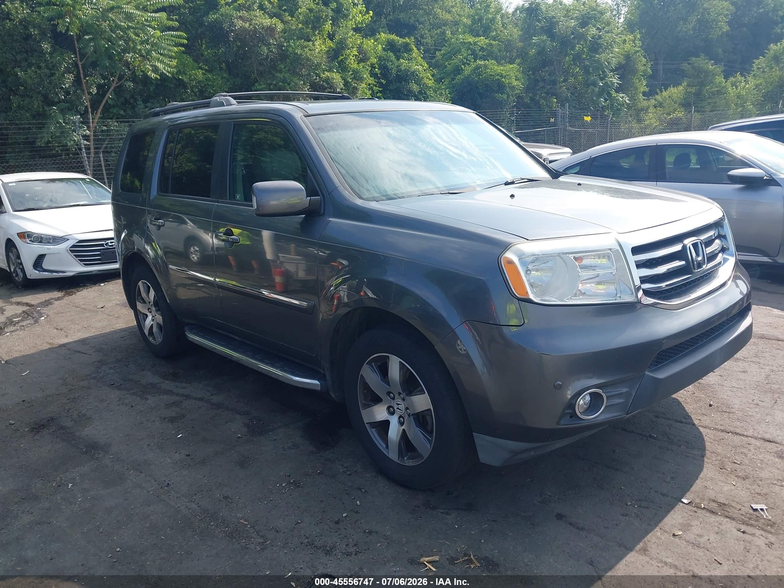 2012 Honda Pilot Touring Gray vin: 5FNYF4H97CB050475