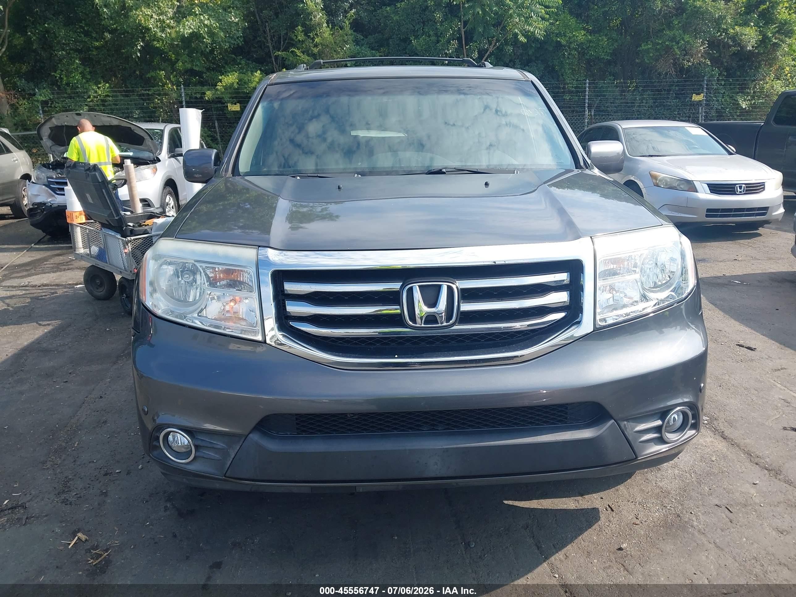 2012 Honda Pilot Touring Gray vin: 5FNYF4H97CB050475