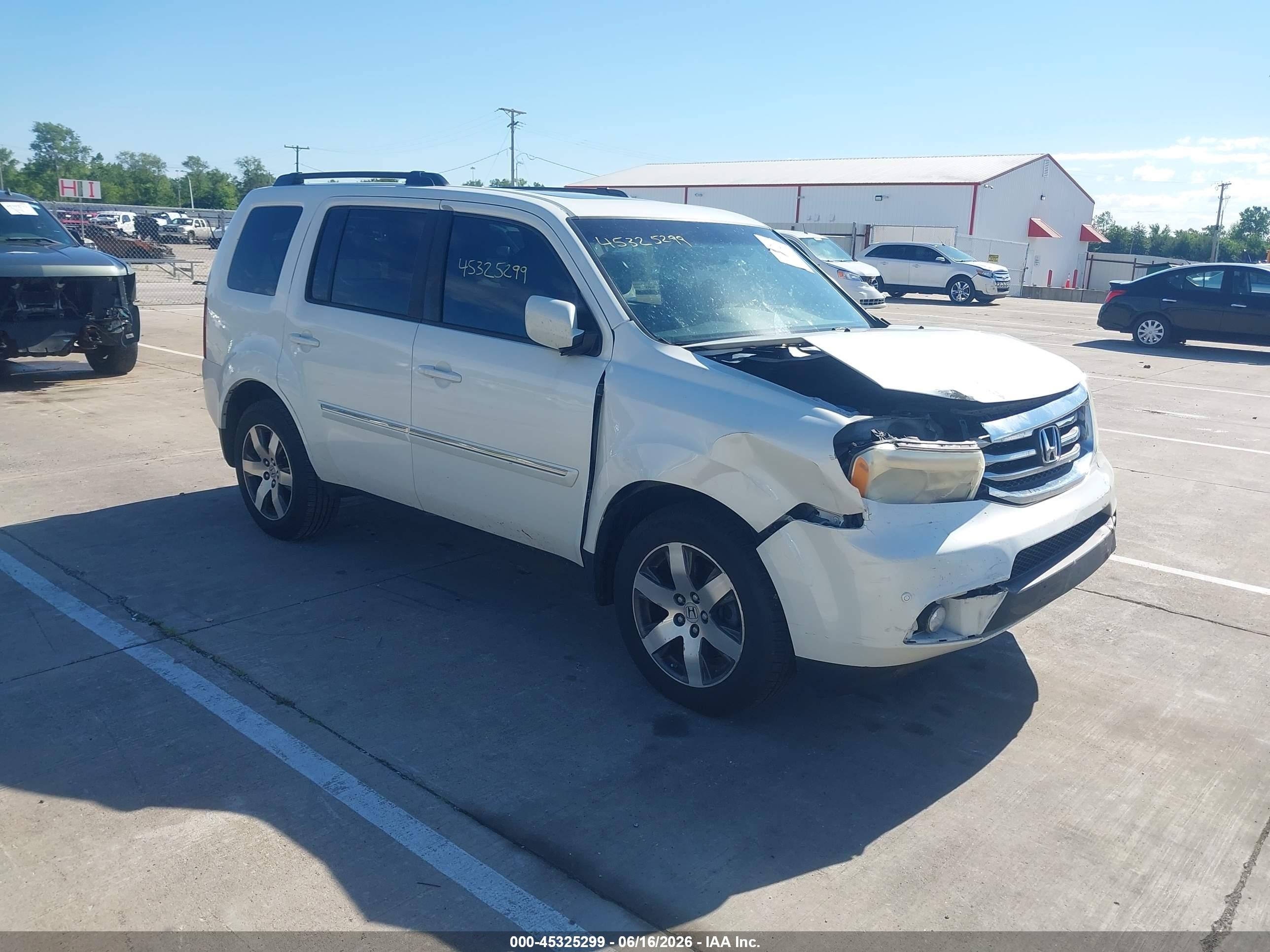 2013 Honda Pilot Touring White vin: 5FNYF4H97DB019471
