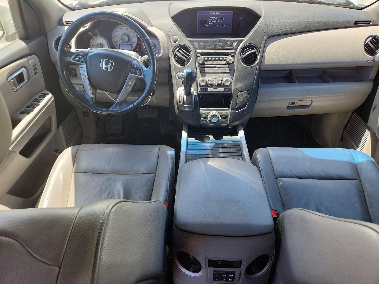 2013 Honda Pilot Touring White vin: 5FNYF4H97DB023441