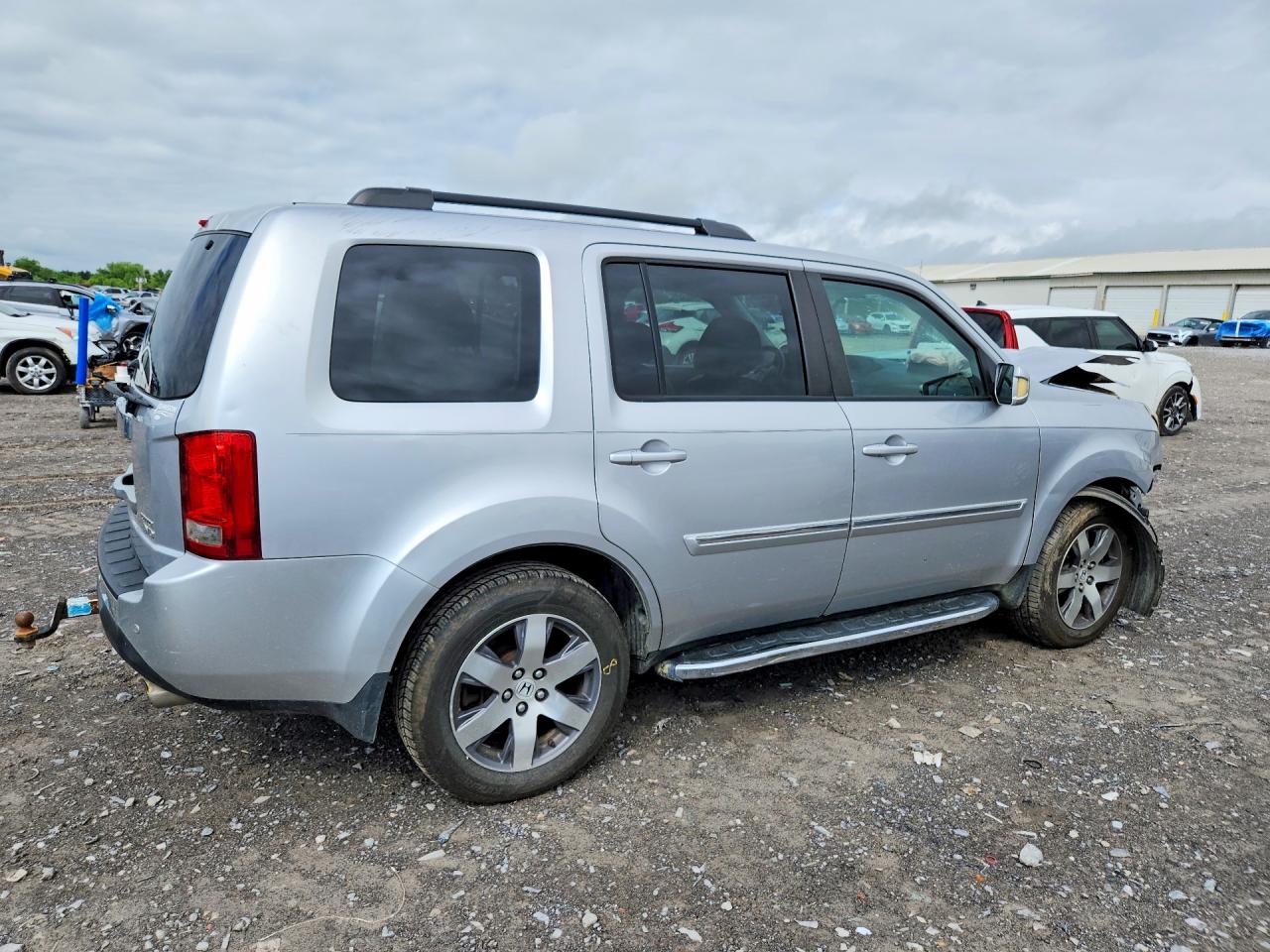 2013 Honda Pilot Touring Silver vin: 5FNYF4H97DB065706