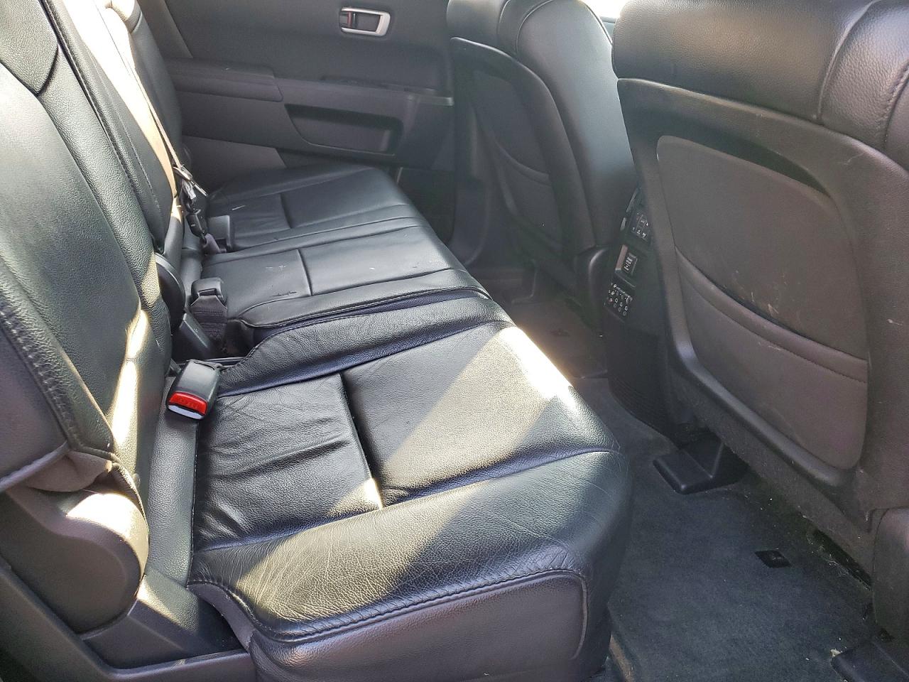 2014 Honda Pilot Touring Gray vin: 5FNYF4H97EB017723