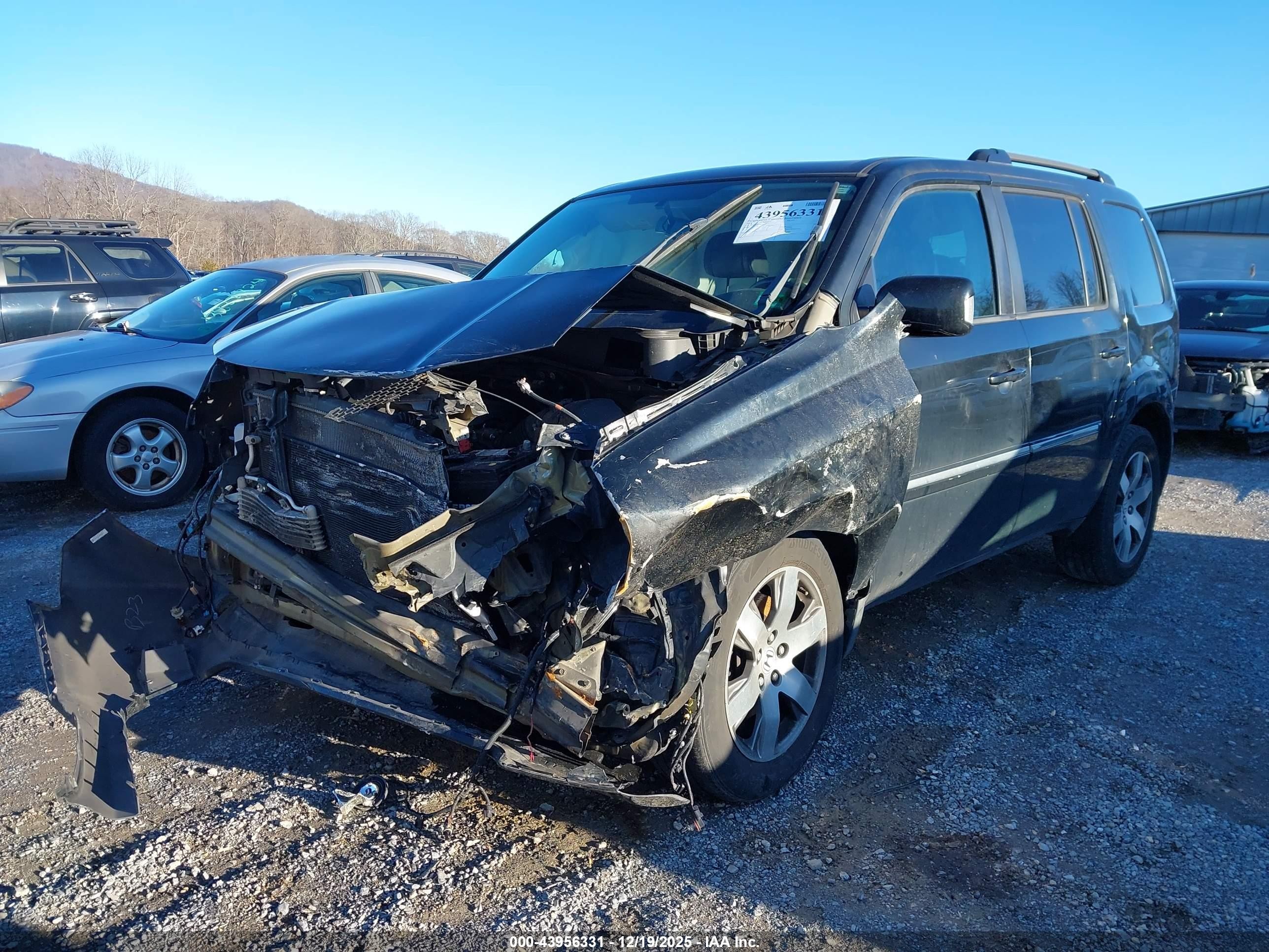2014 Honda Pilot Touring Black vin: 5FNYF4H97EB028897