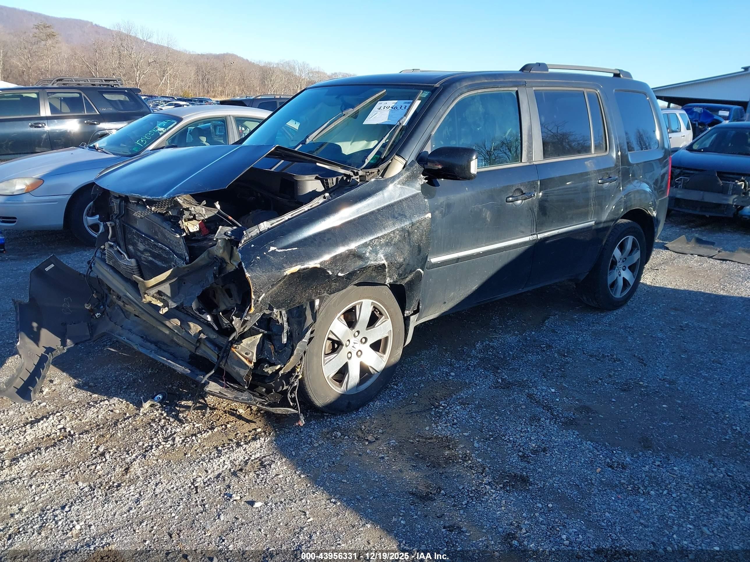 2014 Honda Pilot Touring Black vin: 5FNYF4H97EB028897