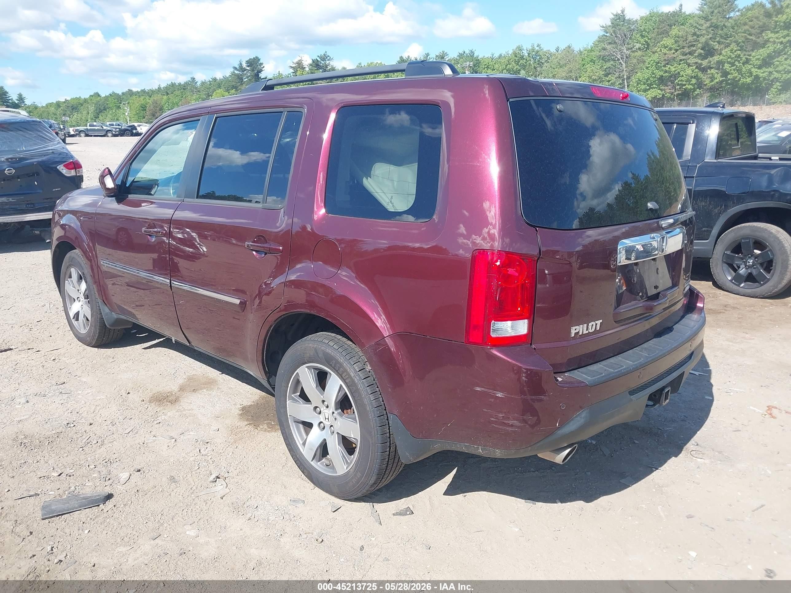 2014 Honda Pilot Touring Бордовый vin: 5FNYF4H97EB029077