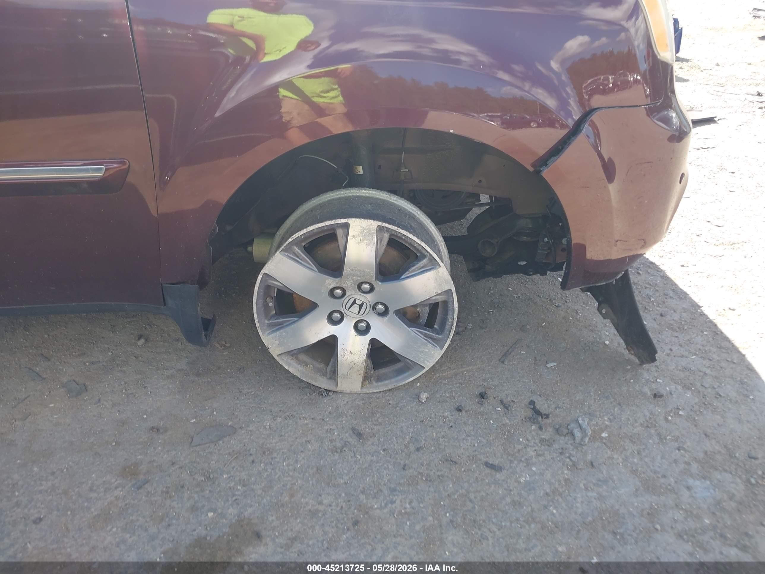 2014 Honda Pilot Touring Бордовый vin: 5FNYF4H97EB029077