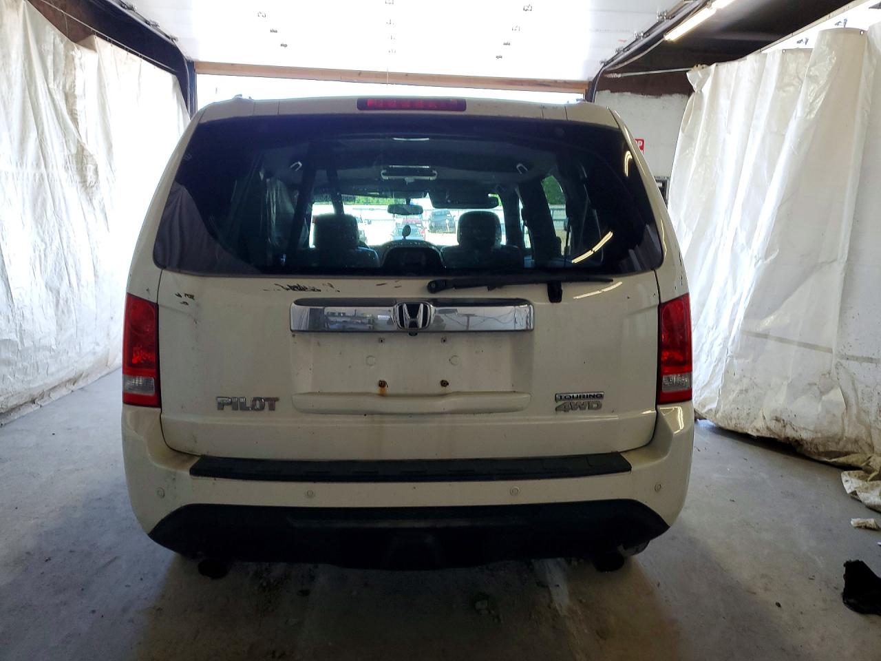 2014 Honda Pilot Touring White vin: 5FNYF4H97EB033405