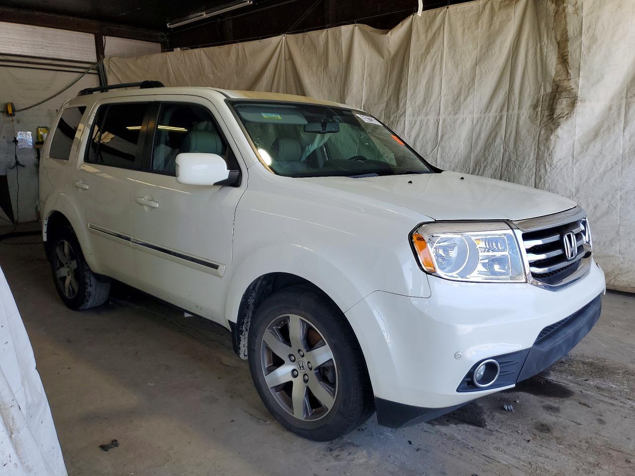 2014 Honda Pilot Touring White vin: 5FNYF4H97EB033405