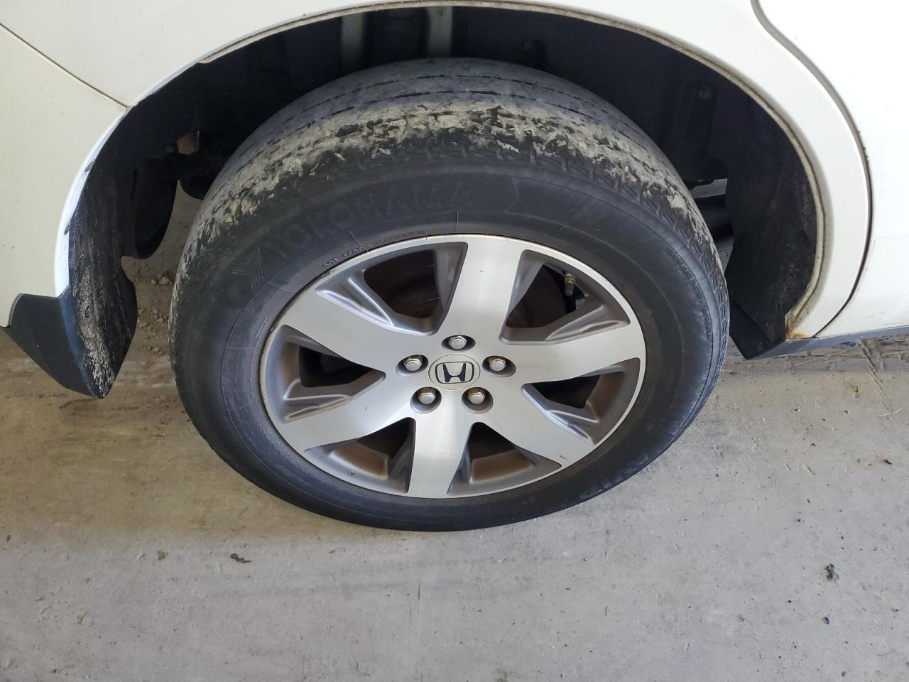 2014 Honda Pilot Touring White vin: 5FNYF4H97EB033405 Damage: Right Qtr Panel, Corrosion, 2 To 3 Inches