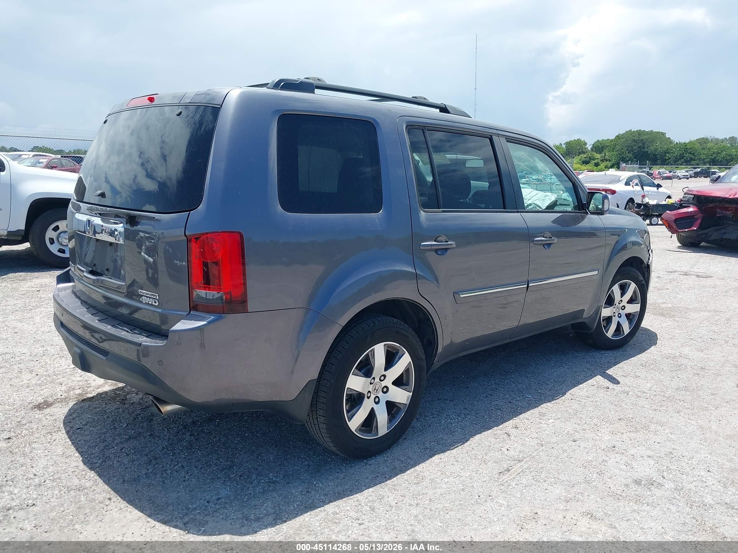 2015 Honda Pilot Touring Gray vin: 5FNYF4H97FB033583