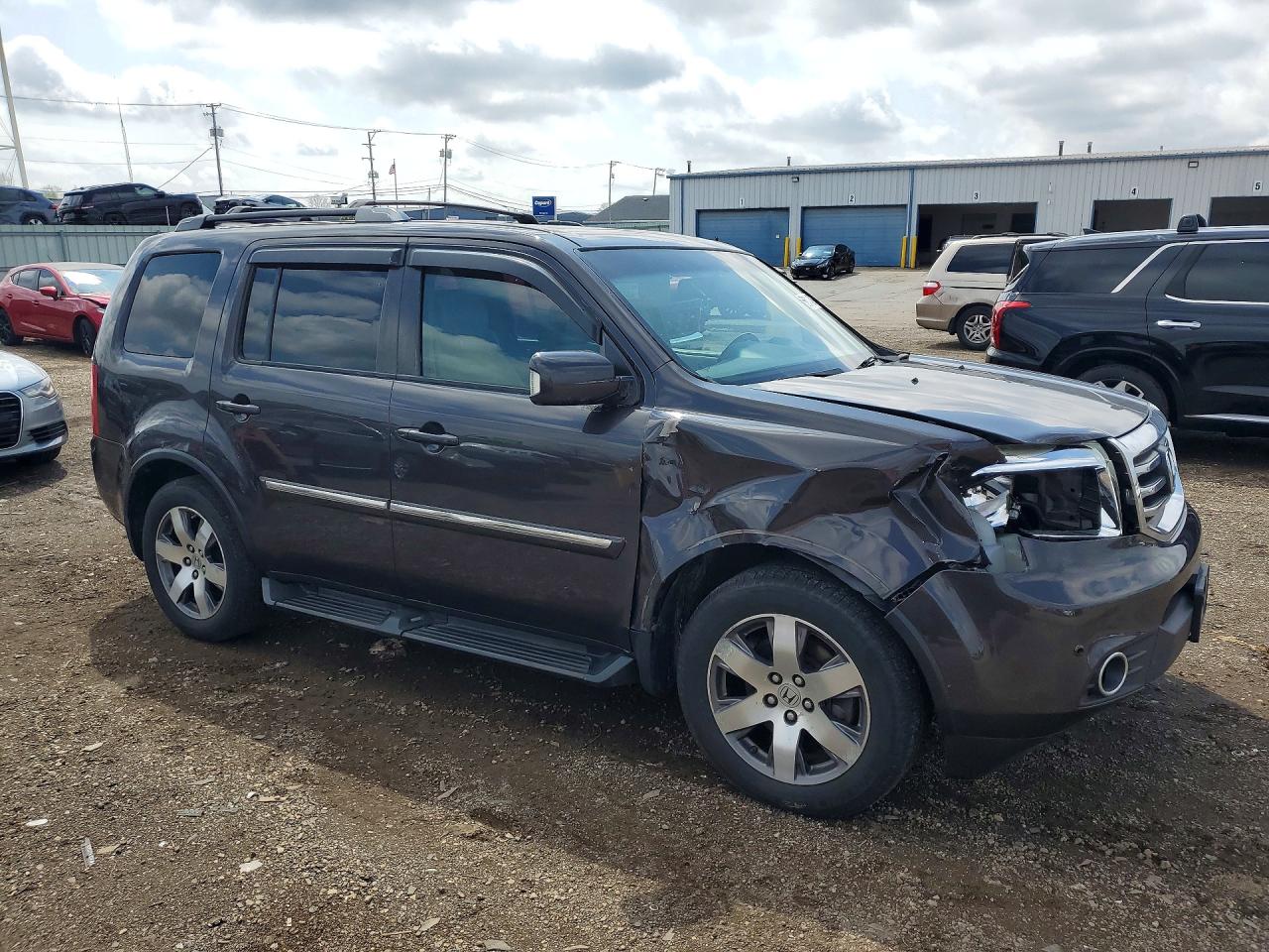 2015 Honda Pilot Touring Charcoal vin: 5FNYF4H97FB060878