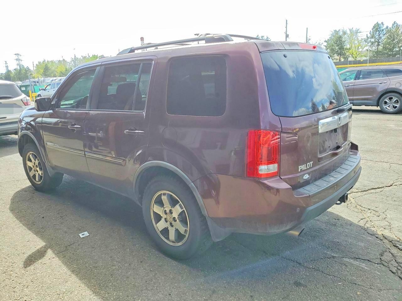 2010 Honda Pilot Touring Бордовый vin: 5FNYF4H98AB012153