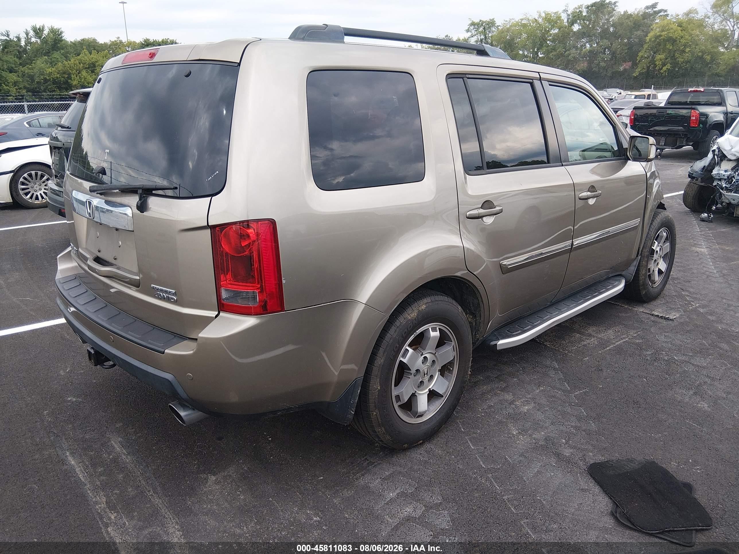 2011 Honda Pilot Touring Бежевый vin: 5FNYF4H98BB008928