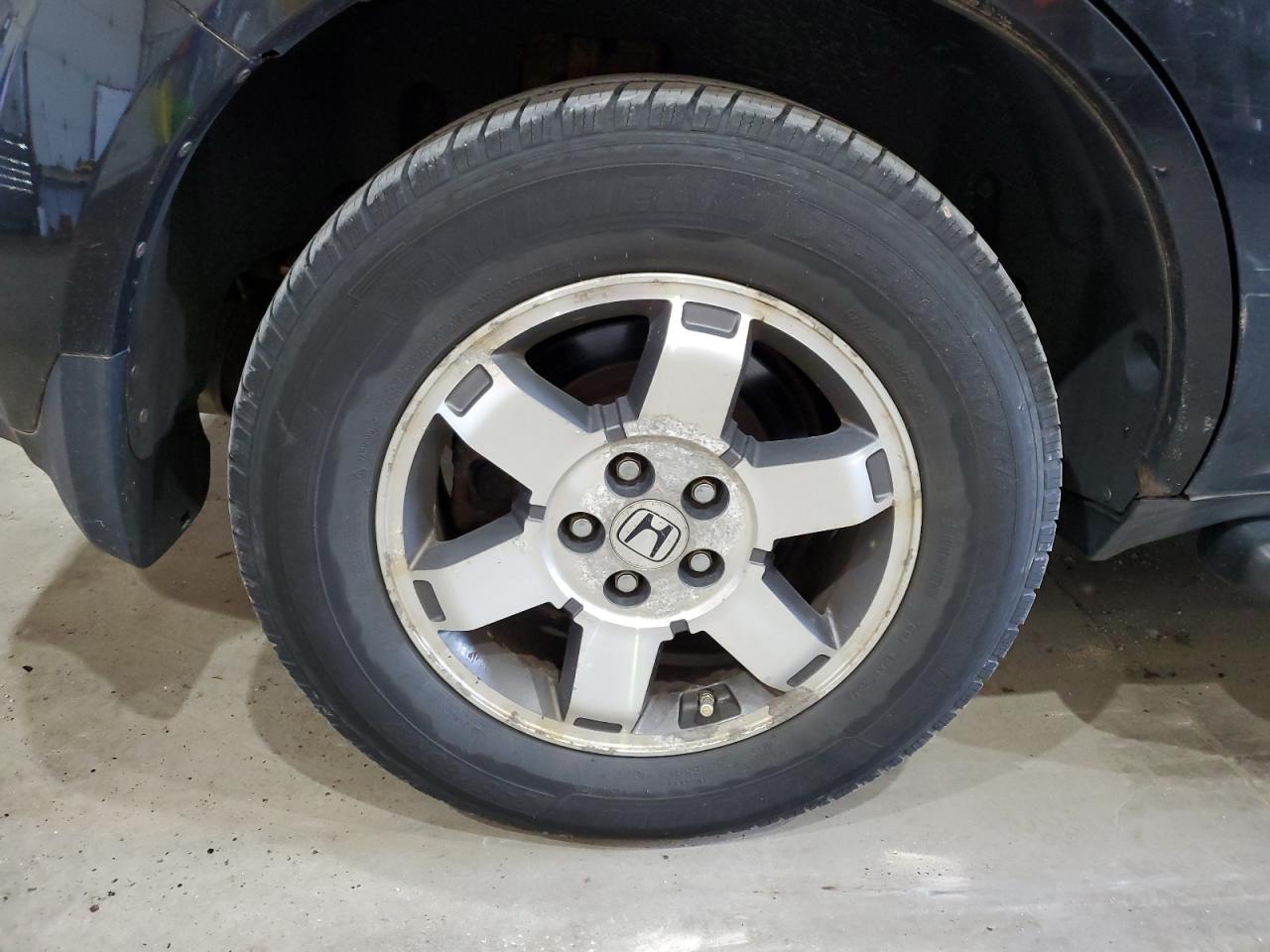 2011 Honda Pilot Touring Black vin: 5FNYF4H98BB028192 Damage: Right Rear Wheel, Corrosion, > 12 Inches