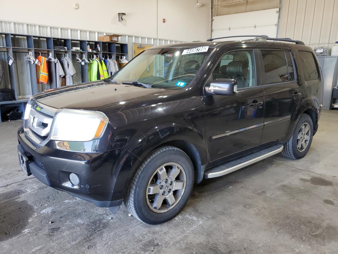 2011 Honda Pilot Touring Black vin: 5FNYF4H98BB028192 Damage: Left Front Tire, Worn, Replacement Required