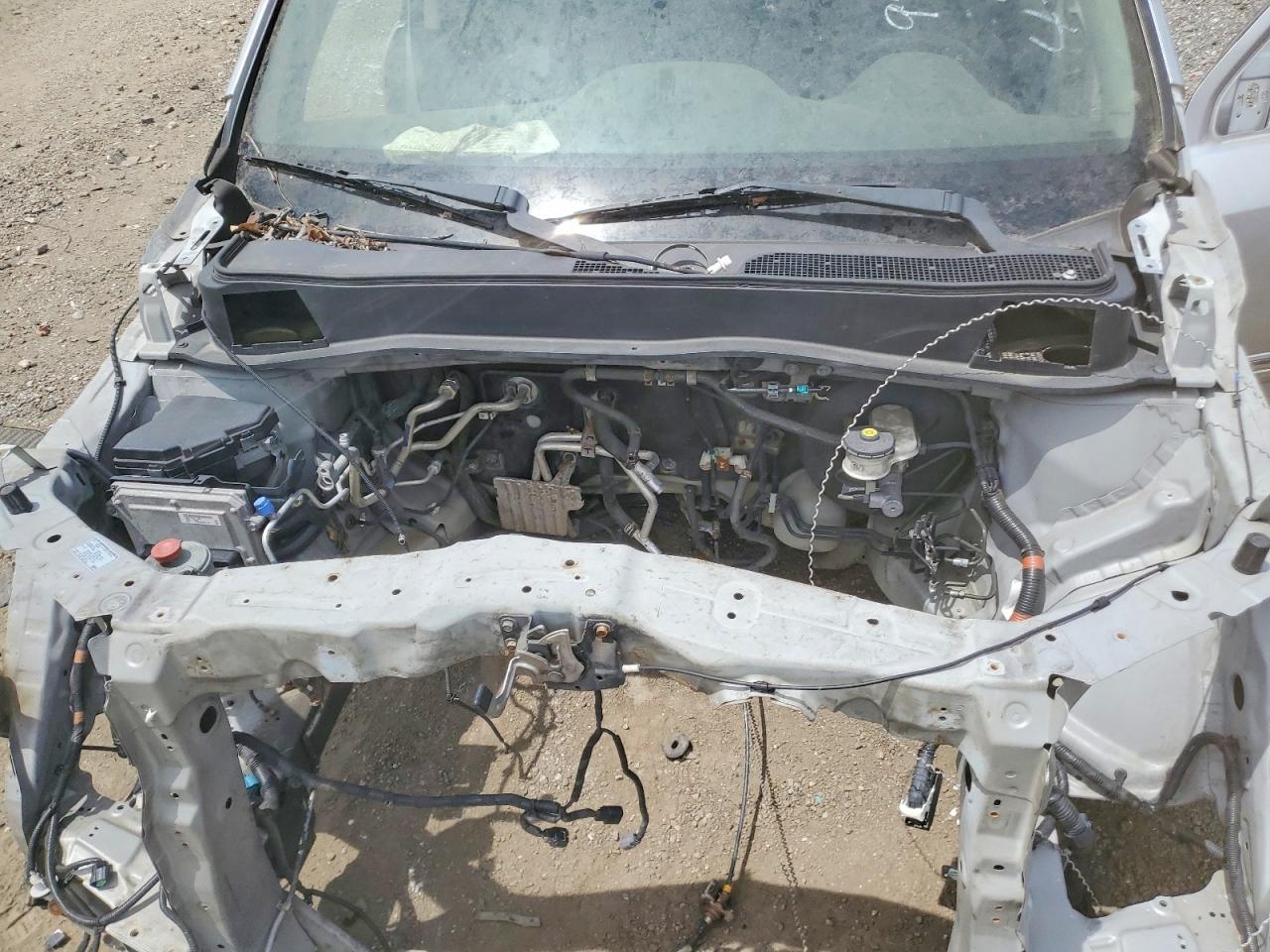 2011 Honda Pilot Touring Silver vin: 5FNYF4H98BB041587