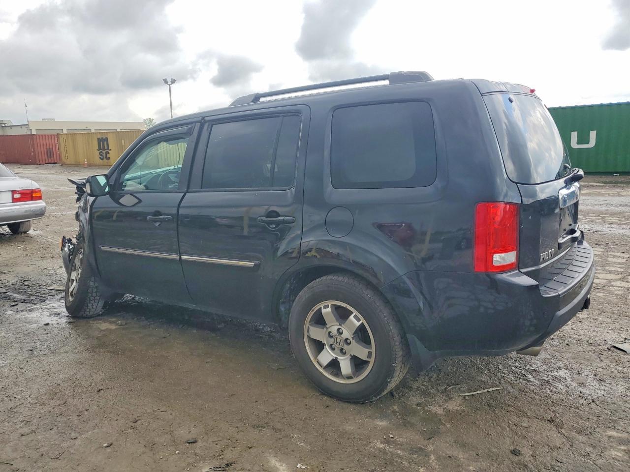 2011 Honda Pilot Touring Черный vin: 5FNYF4H98BB046854