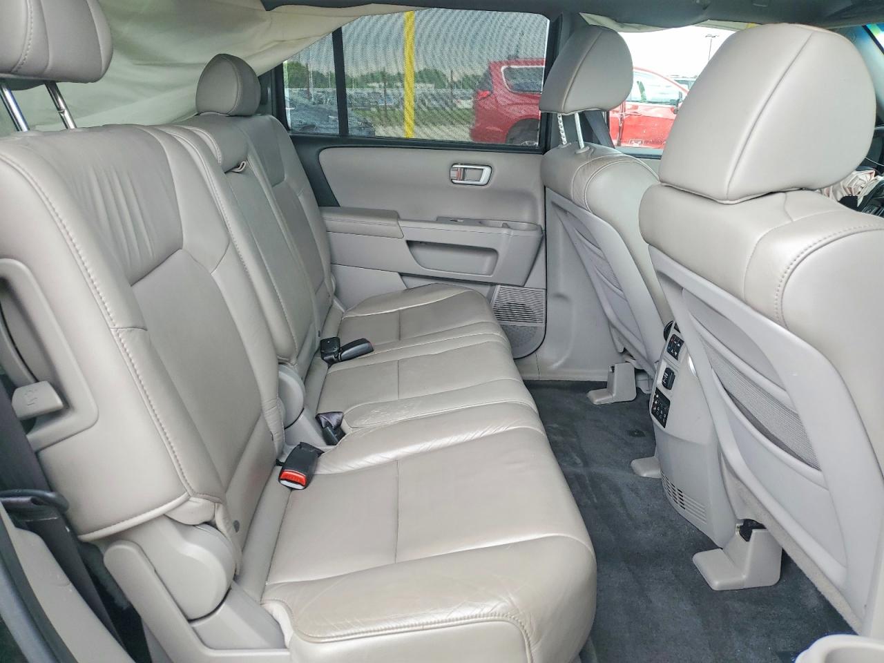 2011 Honda Pilot Touring Черный vin: 5FNYF4H98BB046854
