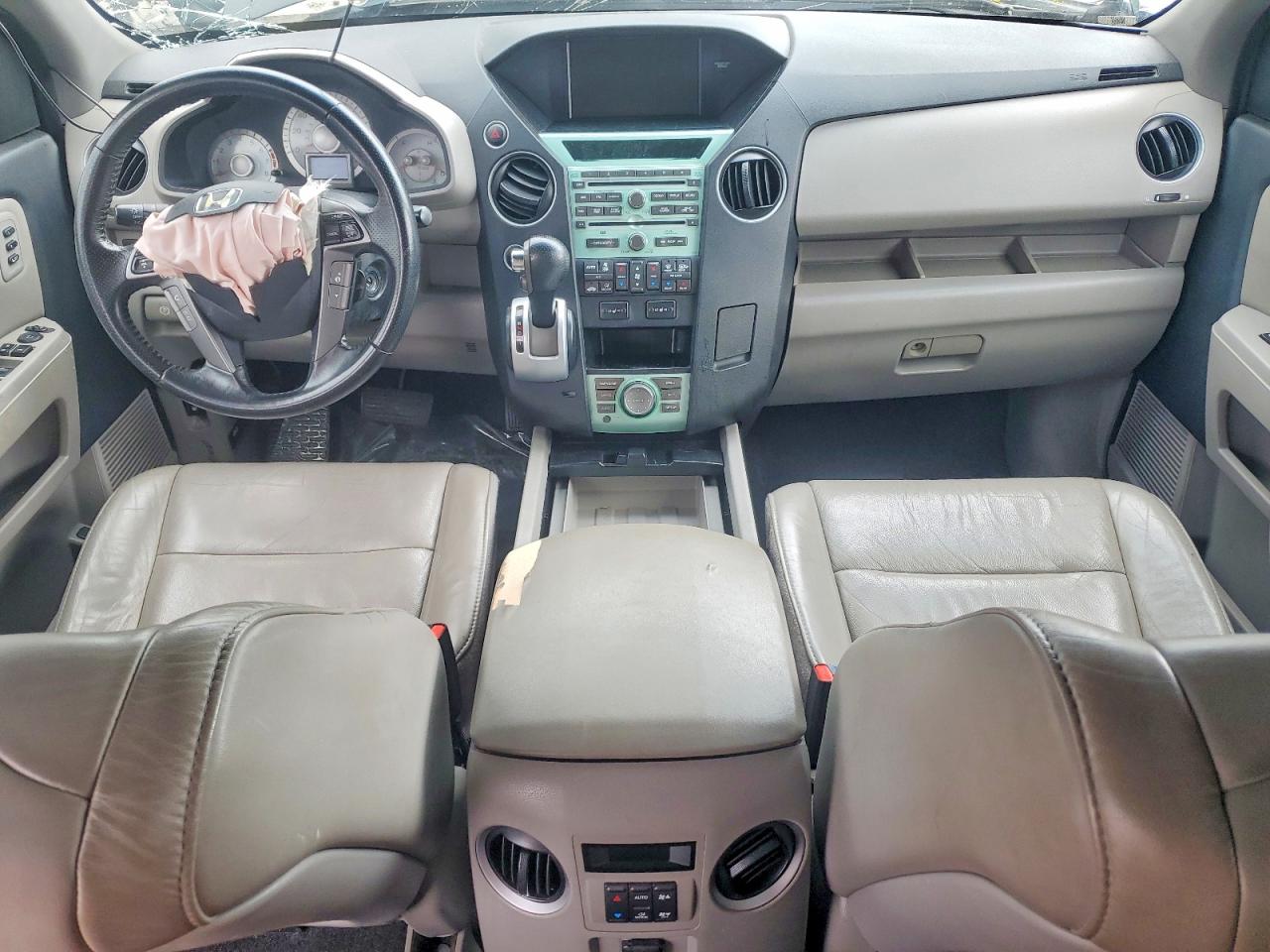 2011 Honda Pilot Touring Черный vin: 5FNYF4H98BB046854
