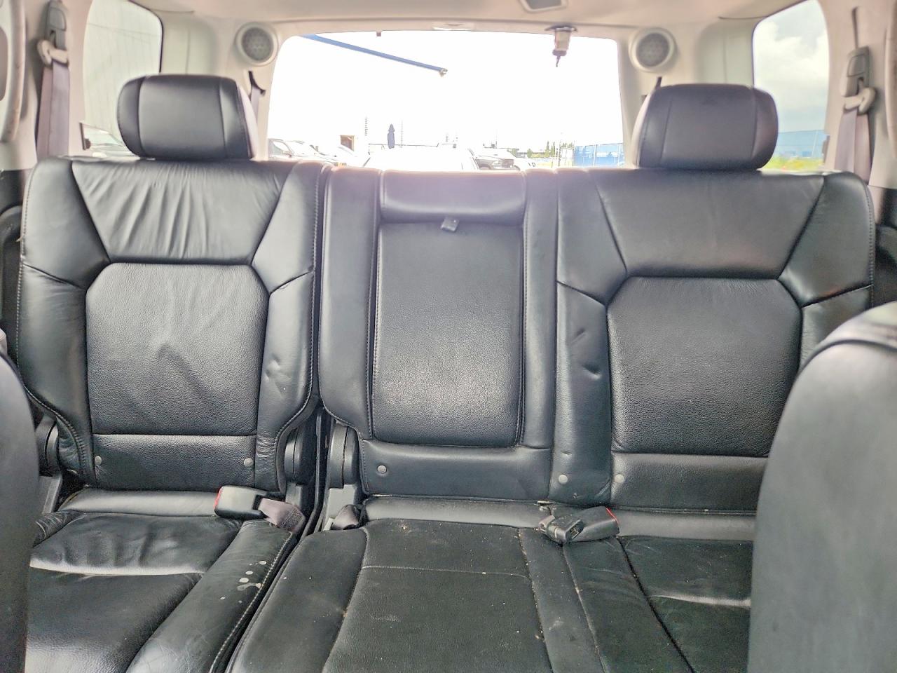2011 Honda Pilot Touring Серебряный vin: 5FNYF4H98BB507020