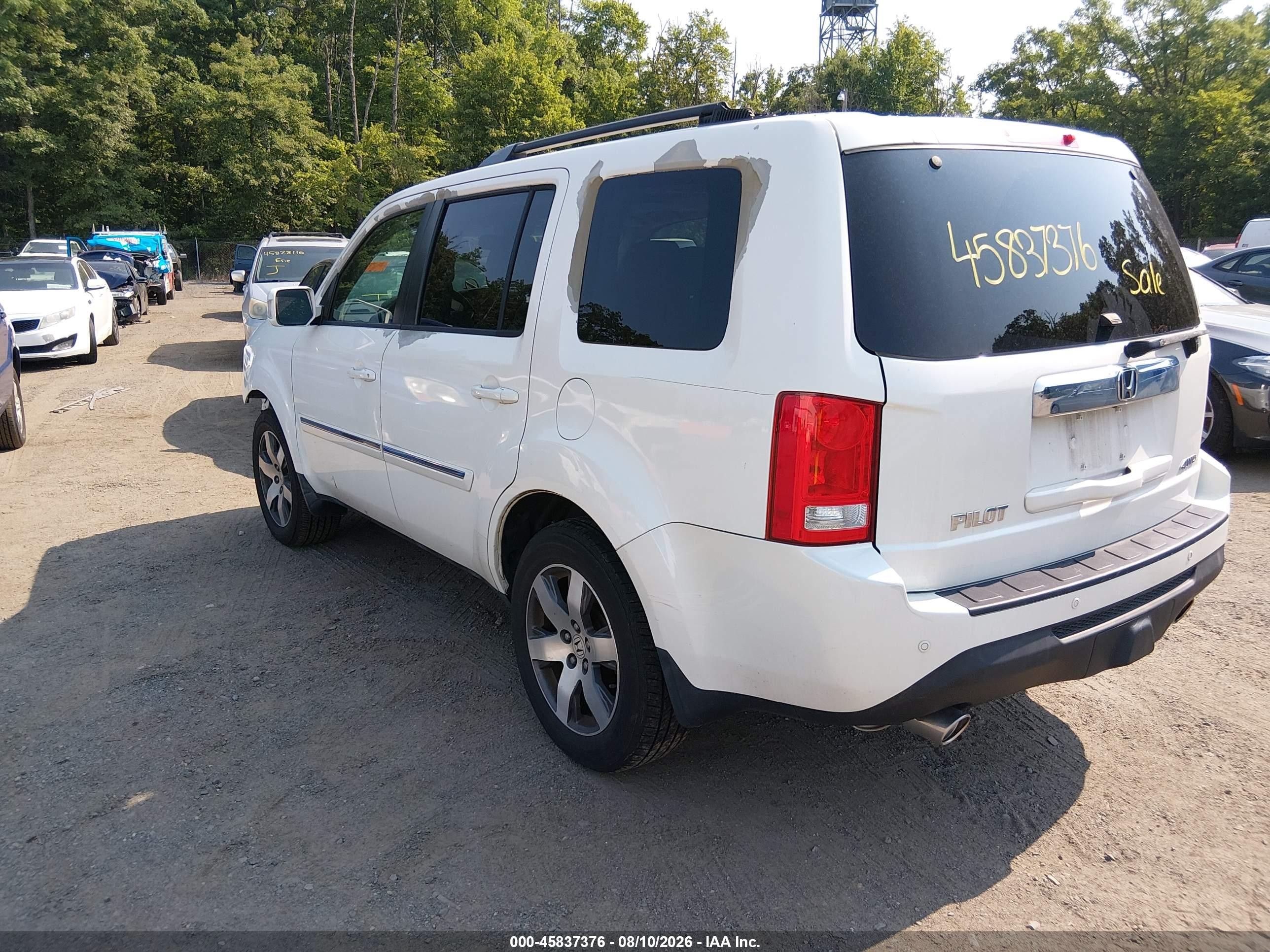 2012 Honda Pilot Touring White vin: 5FNYF4H98CB037931