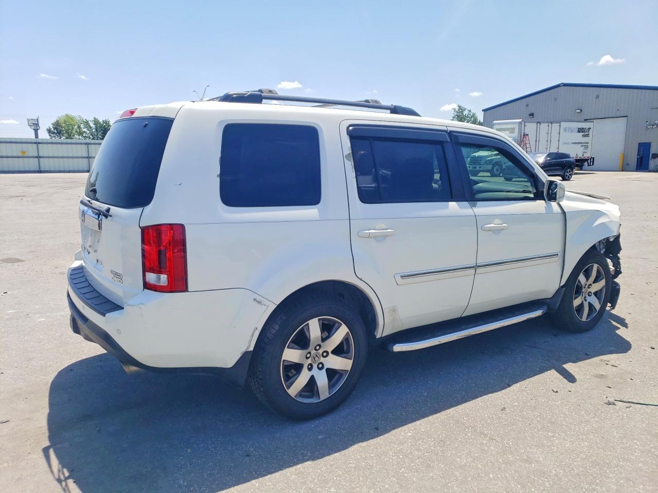 2012 Honda Pilot Touring Белый vin: 5FNYF4H98CB041560