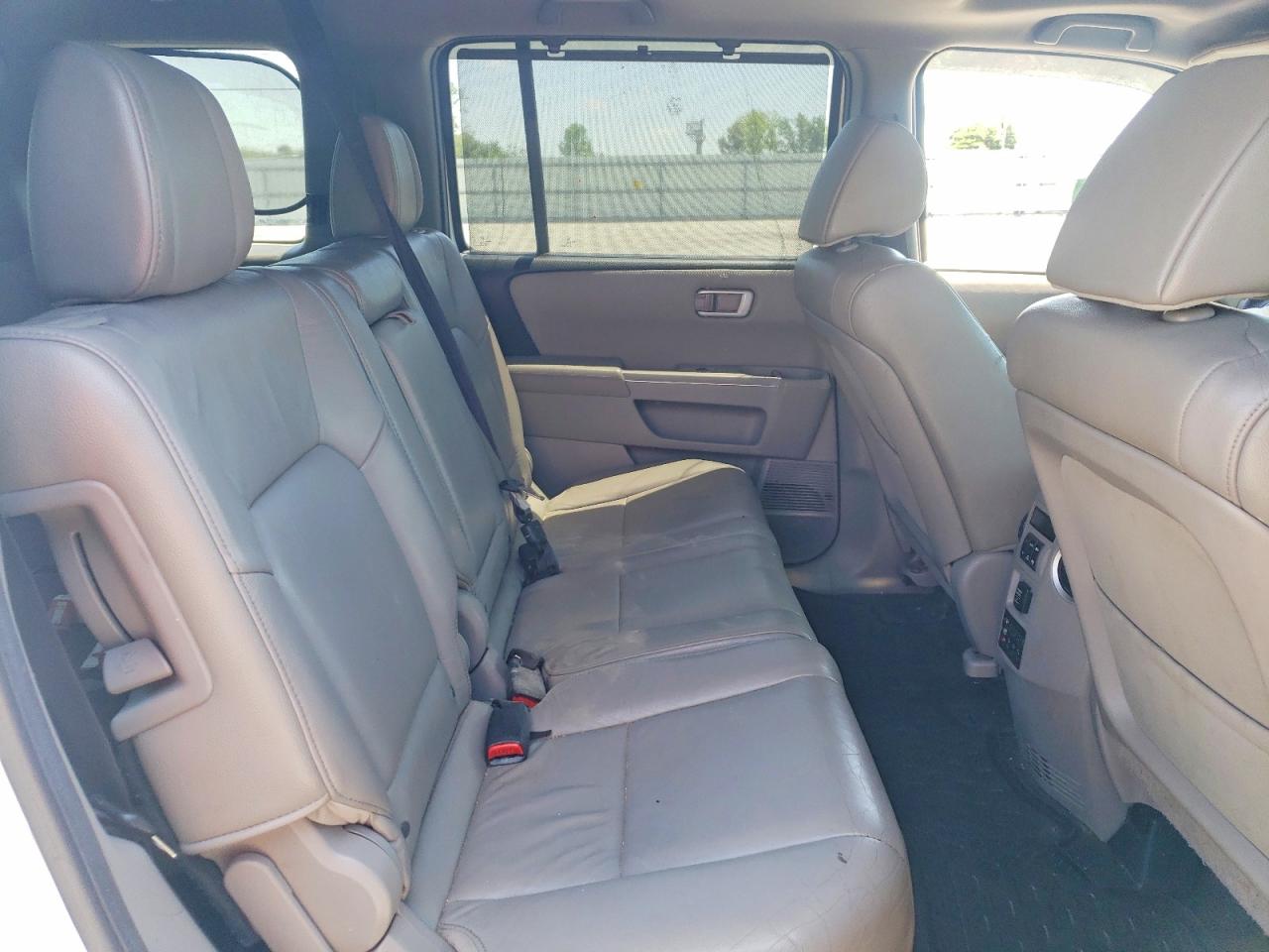 2012 Honda Pilot Touring Белый vin: 5FNYF4H98CB041560