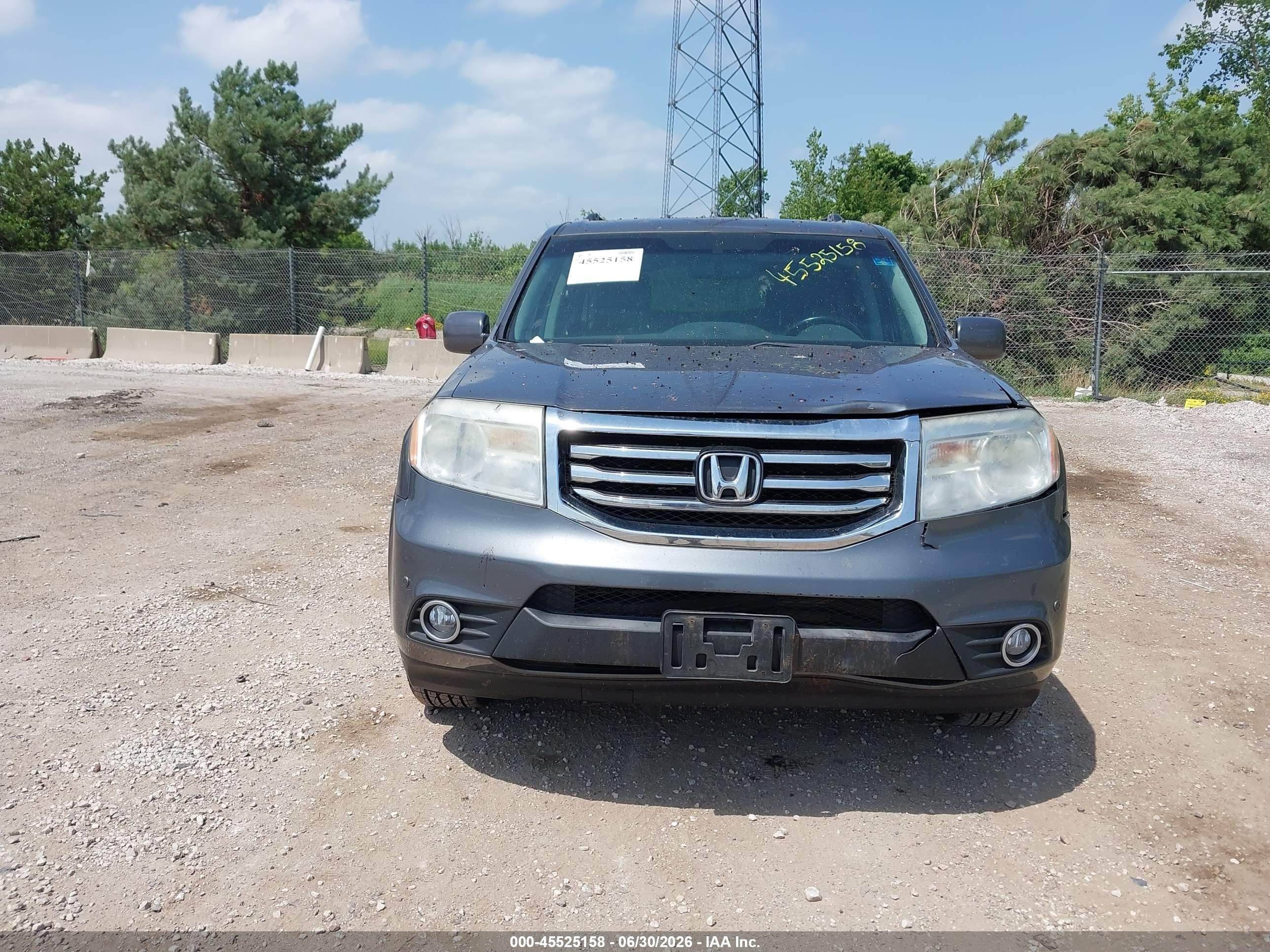 2012 Honda Pilot Touring Gray vin: 5FNYF4H98CB042739