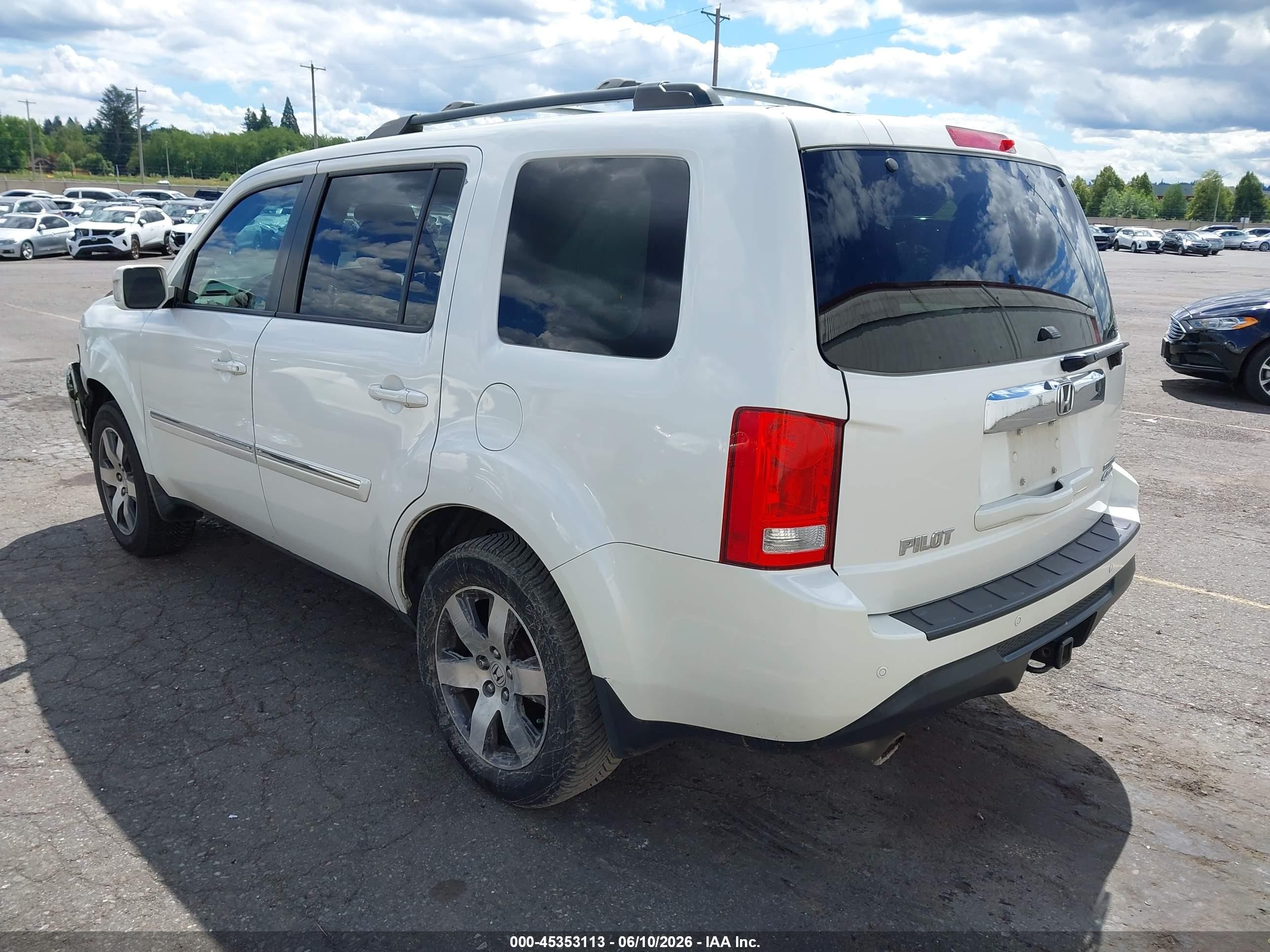 2012 Honda Pilot Touring White vin: 5FNYF4H98CB044880