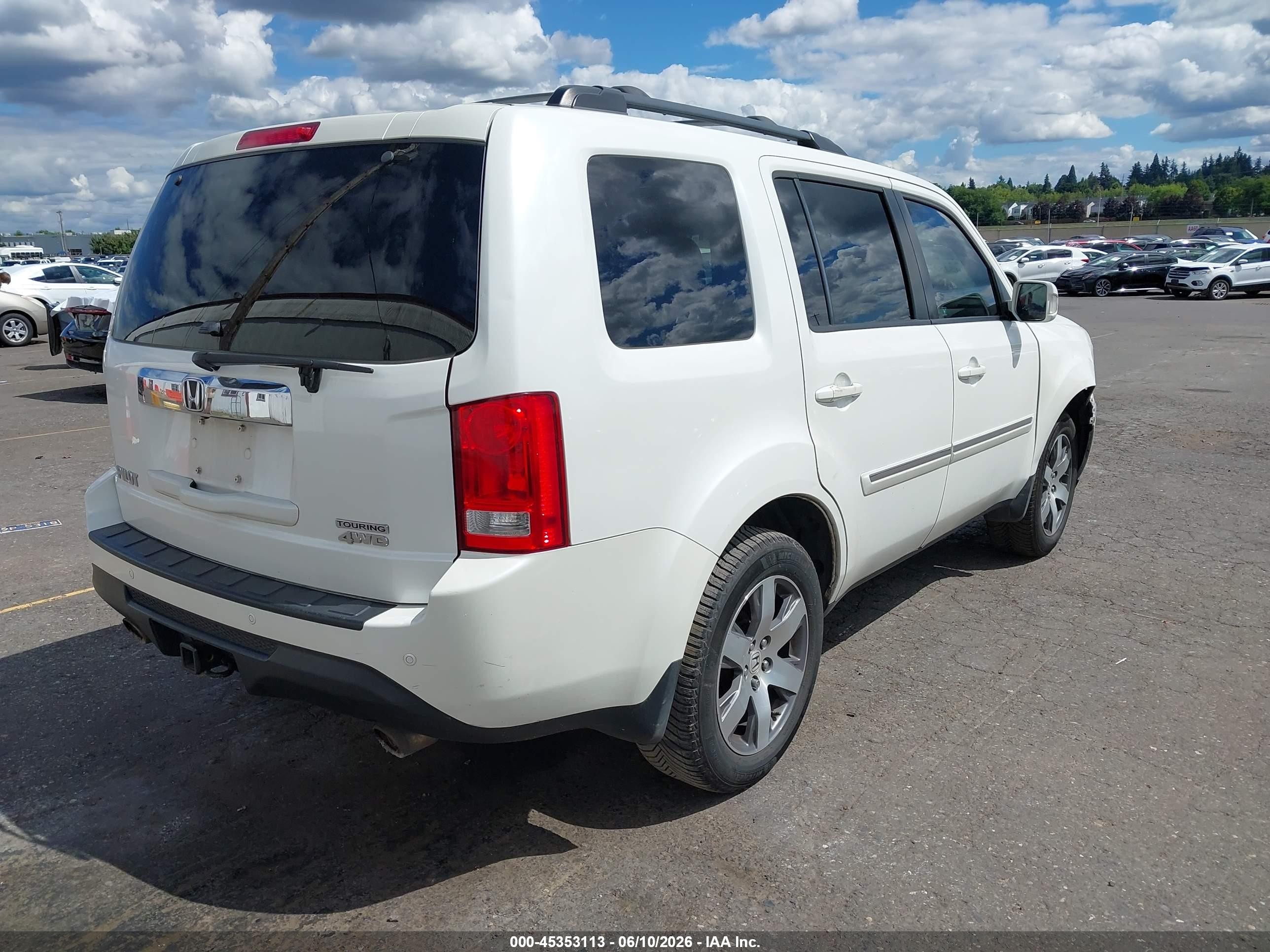 2012 Honda Pilot Touring White vin: 5FNYF4H98CB044880