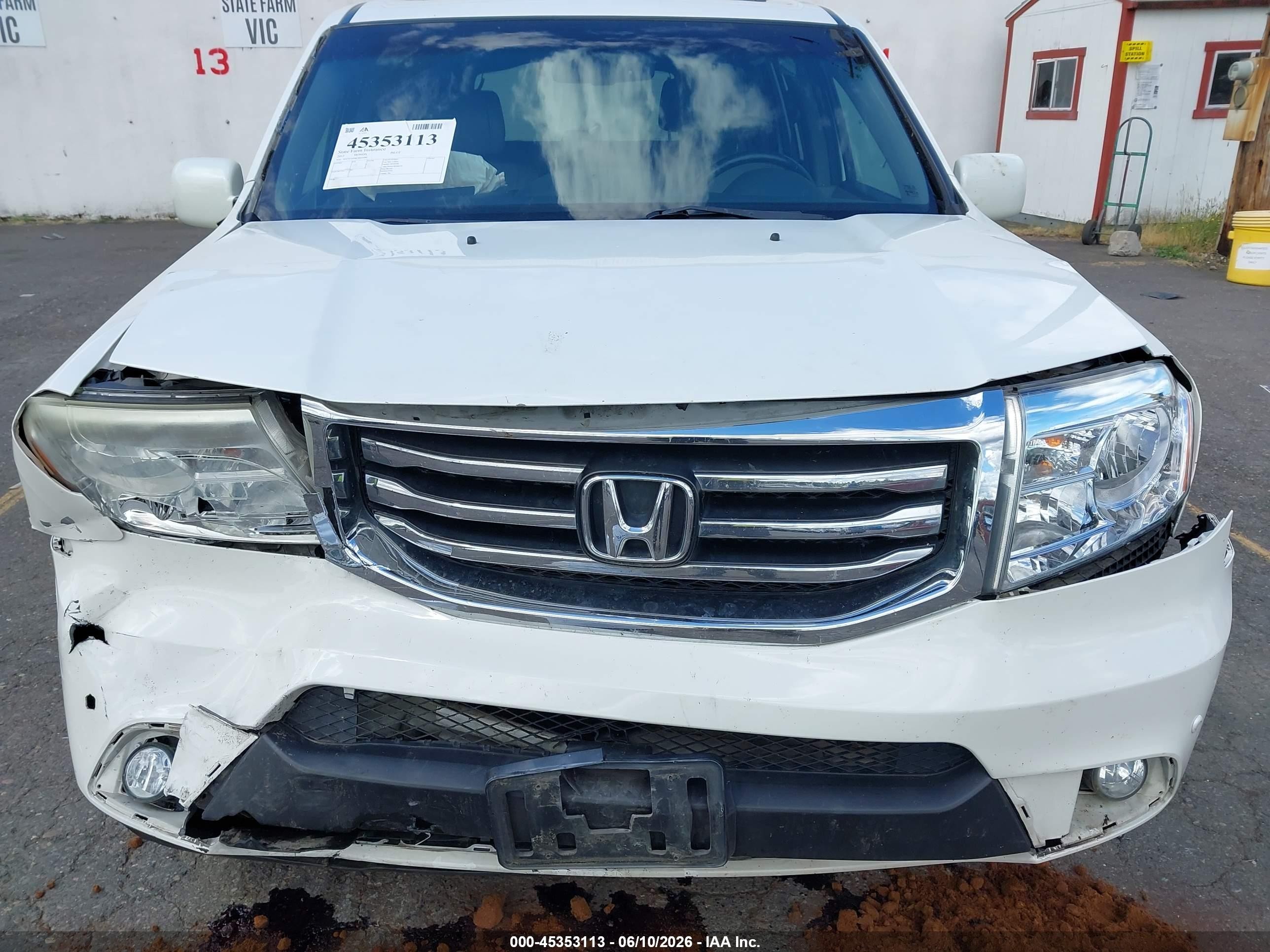 2012 Honda Pilot Touring White vin: 5FNYF4H98CB044880
