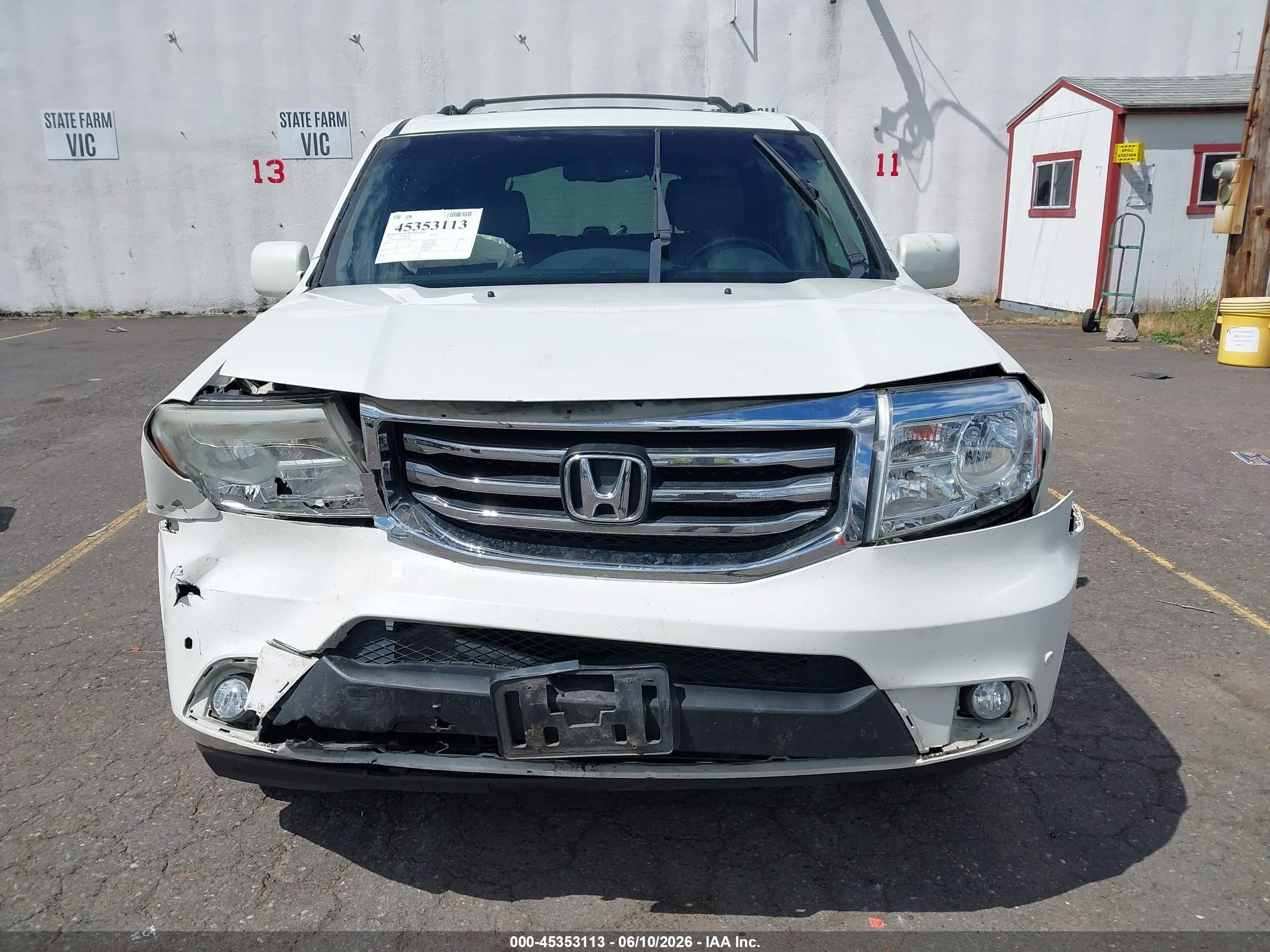 2012 Honda Pilot Touring White vin: 5FNYF4H98CB044880