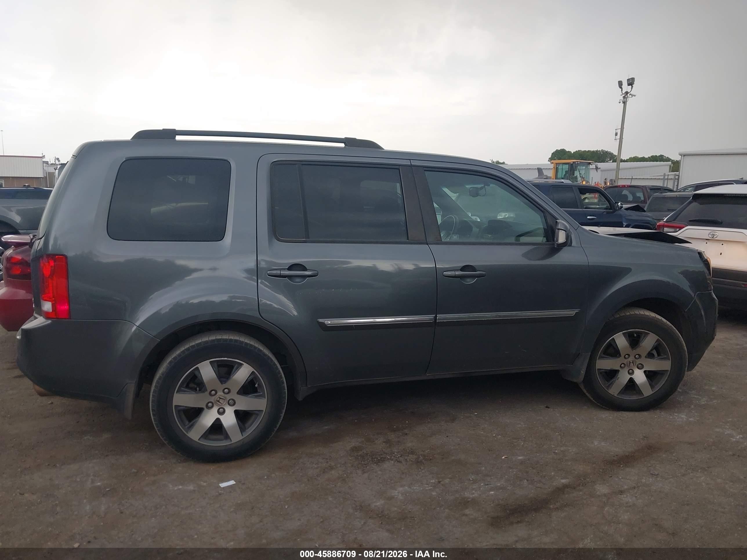 2012 Honda Pilot Touring Gray vin: 5FNYF4H98CB082013