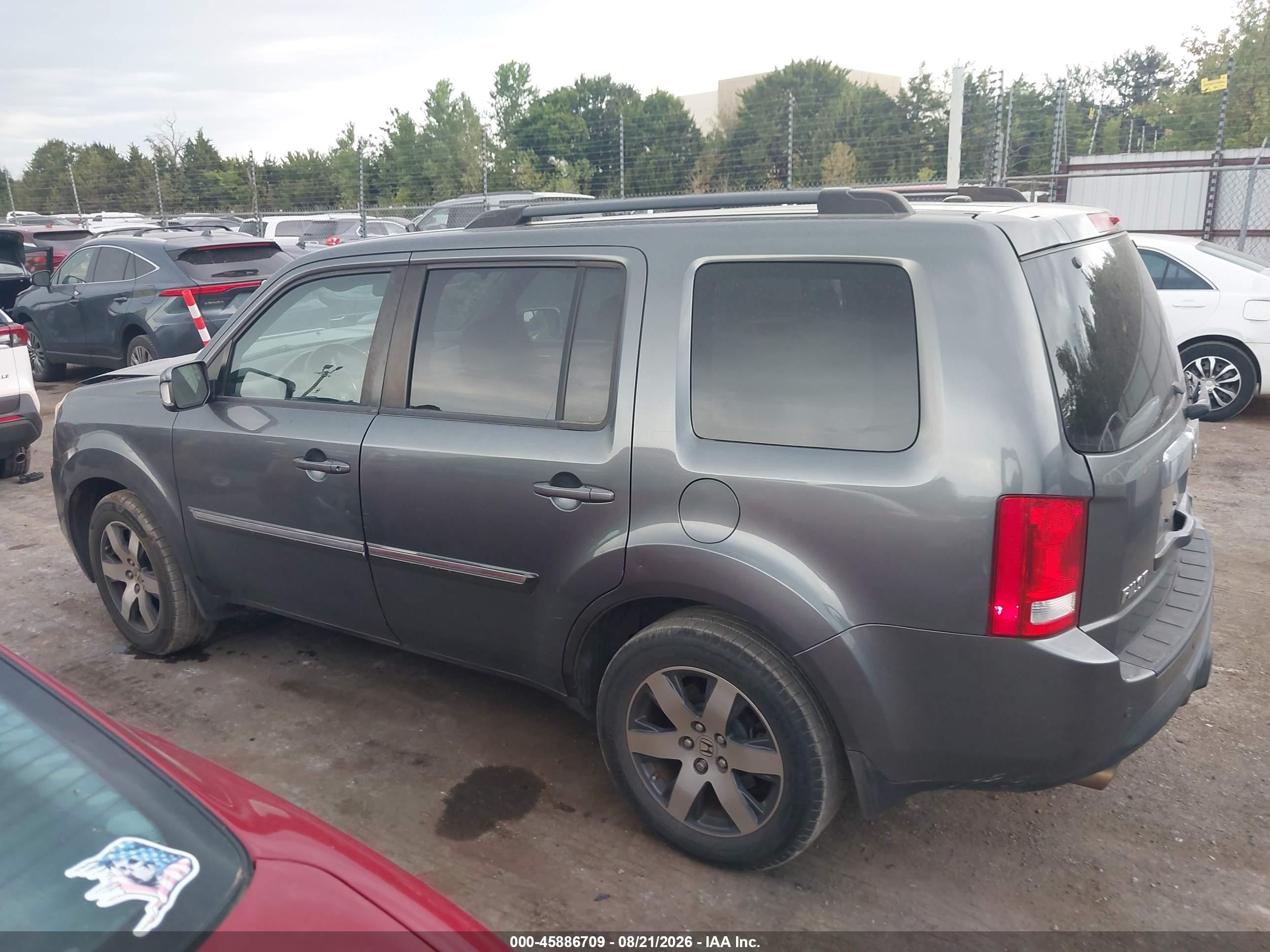 2012 Honda Pilot Touring Gray vin: 5FNYF4H98CB082013