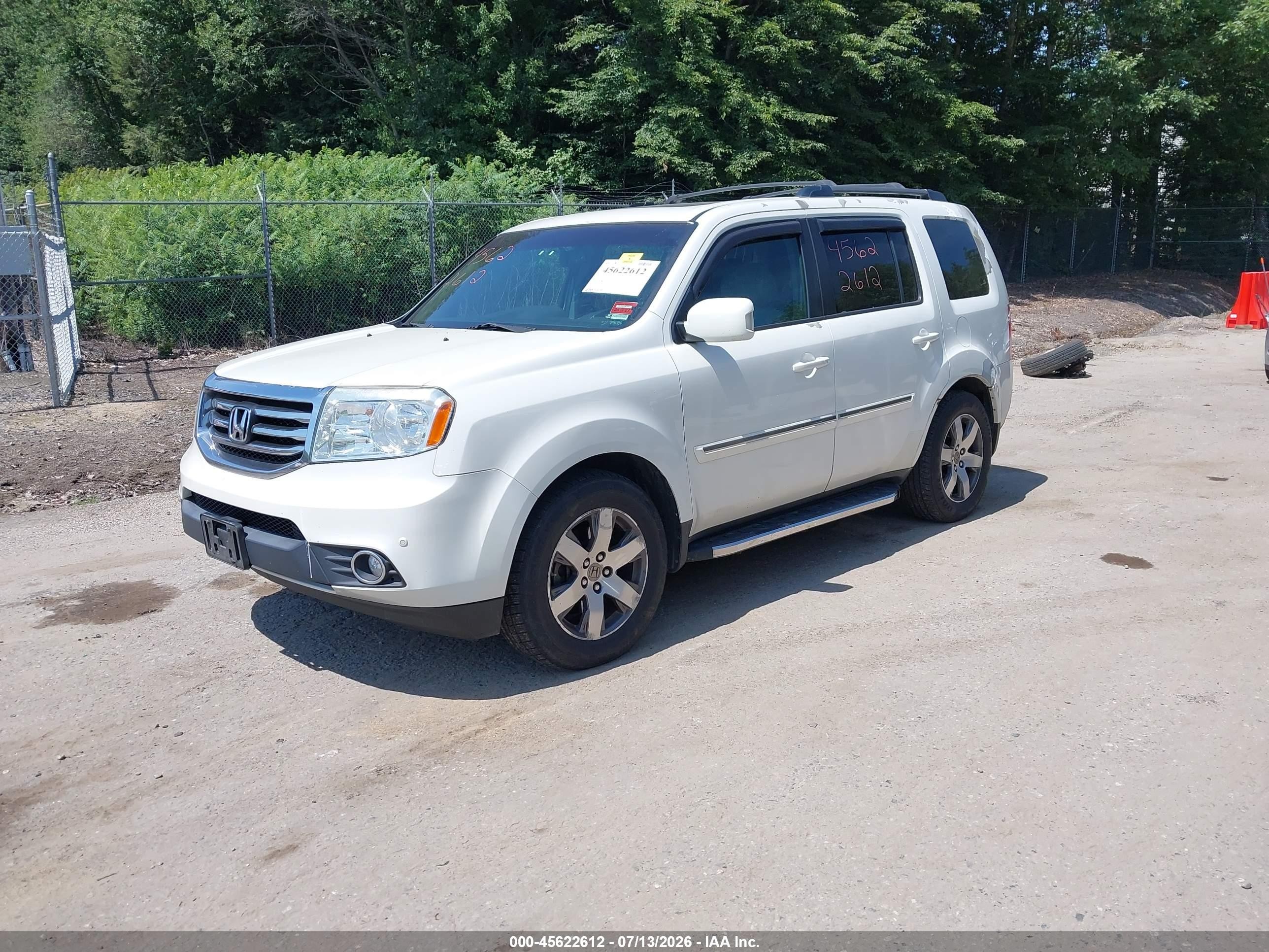 2013 Honda Pilot Touring White vin: 5FNYF4H98DB011654