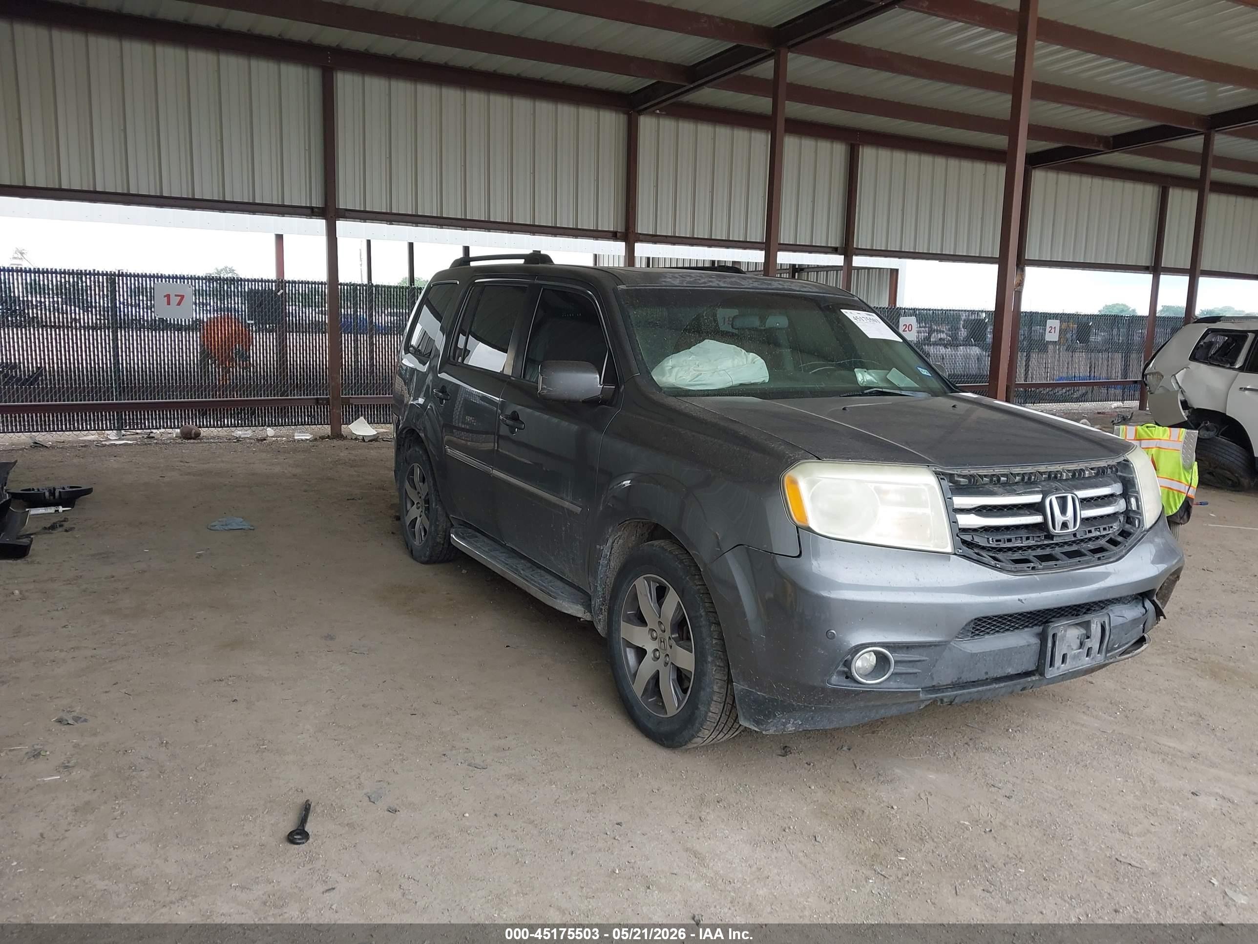 2013 Honda Pilot Touring Gray vin: 5FNYF4H98DB072907
