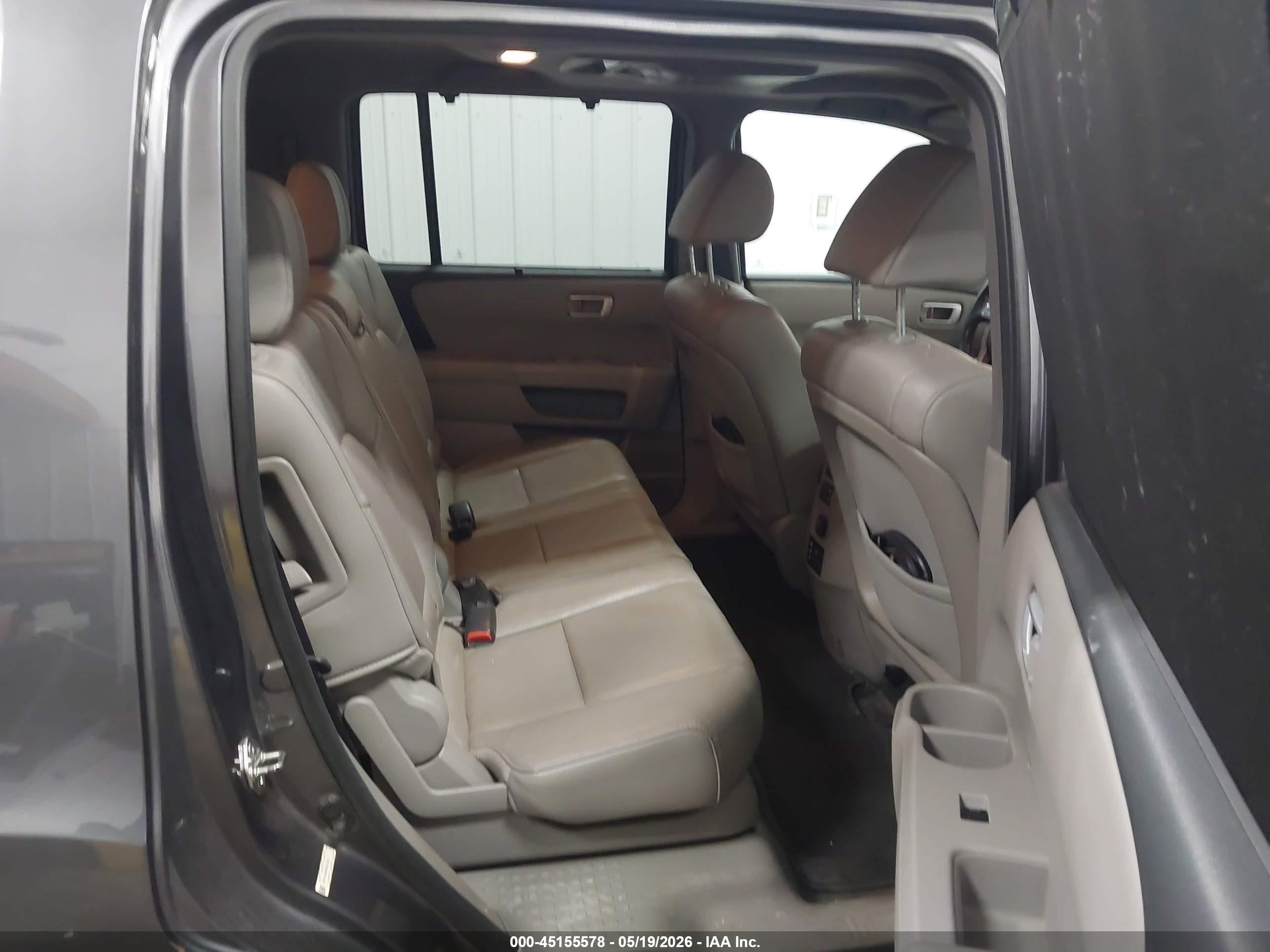 2014 Honda Pilot Touring Gray vin: 5FNYF4H98EB014328