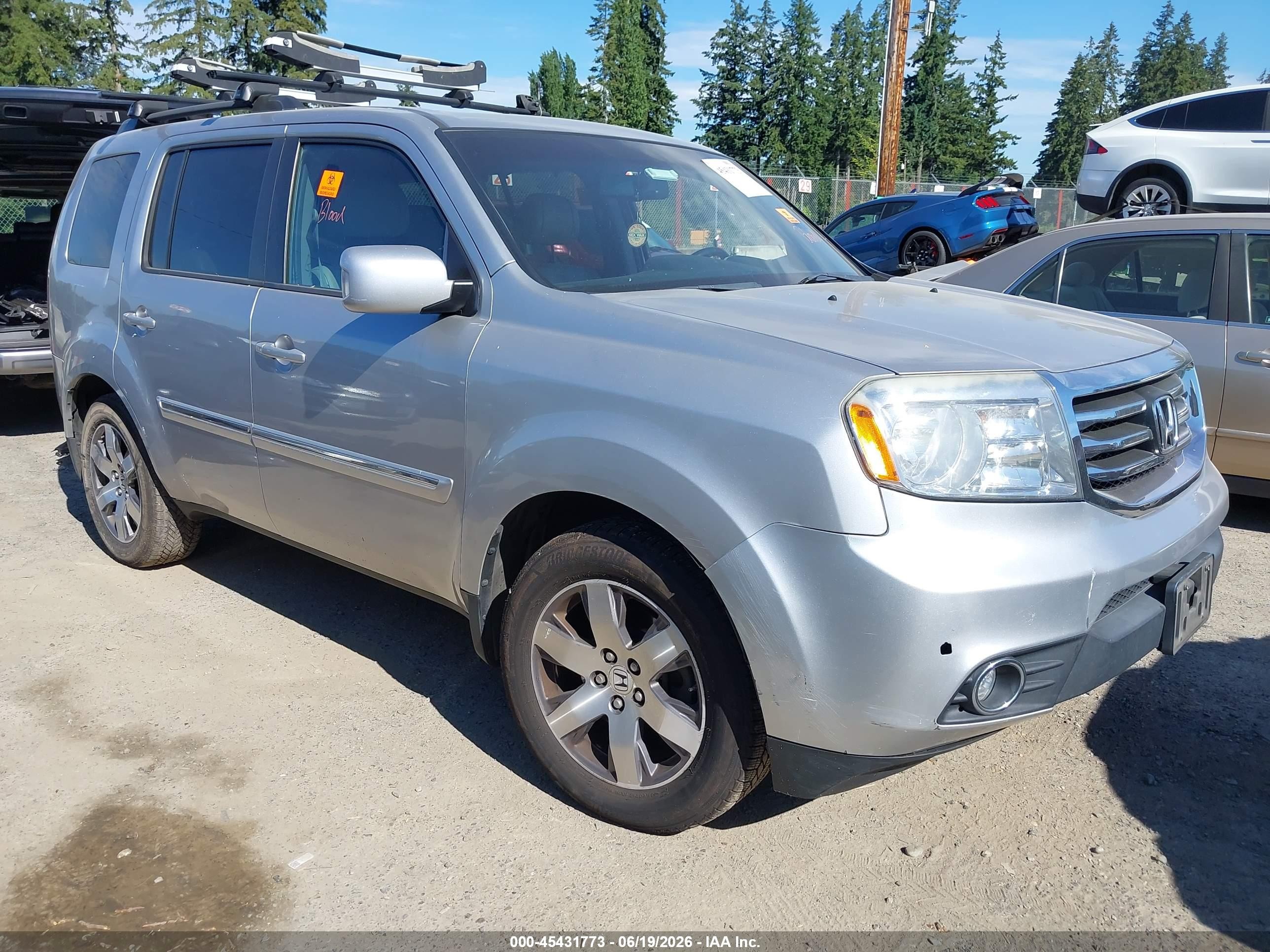 2014 Honda Pilot Touring Silver vin: 5FNYF4H98EB030030
