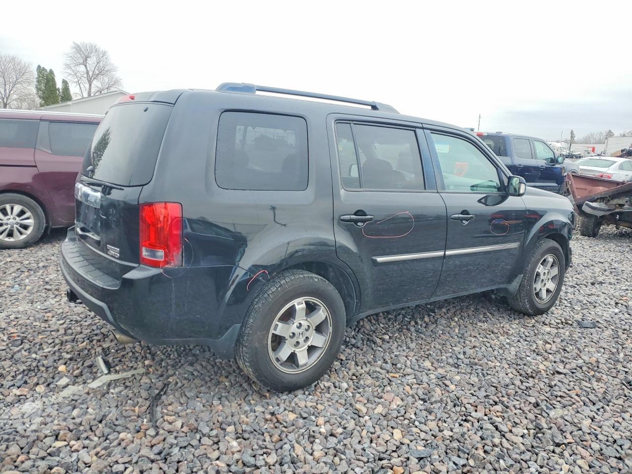 2011 Honda Pilot Touring Black vin: 5FNYF4H99BB020246