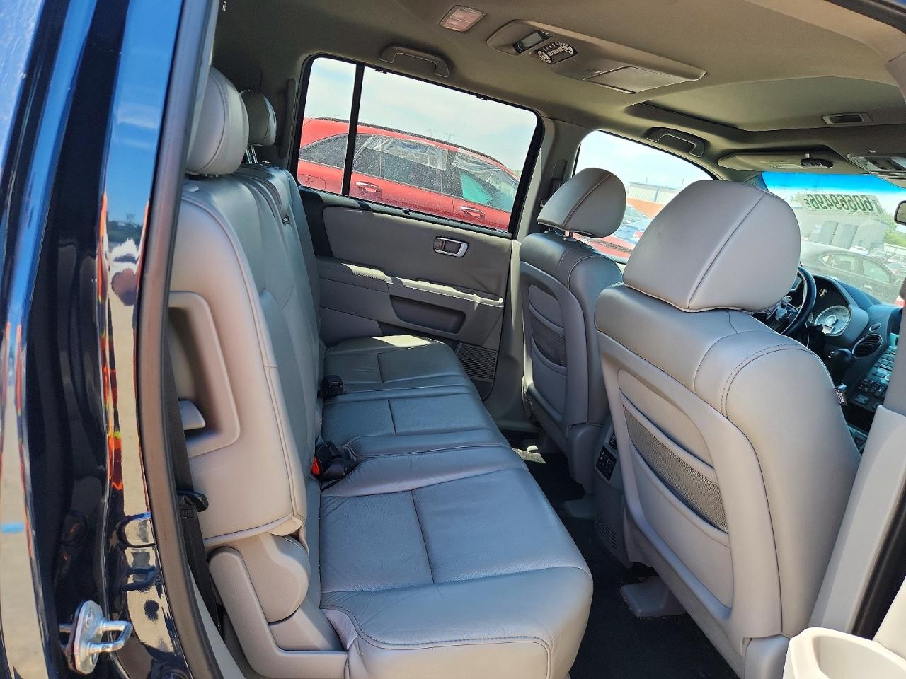 2011 Honda Pilot Touring Blue vin: 5FNYF4H99BB024832