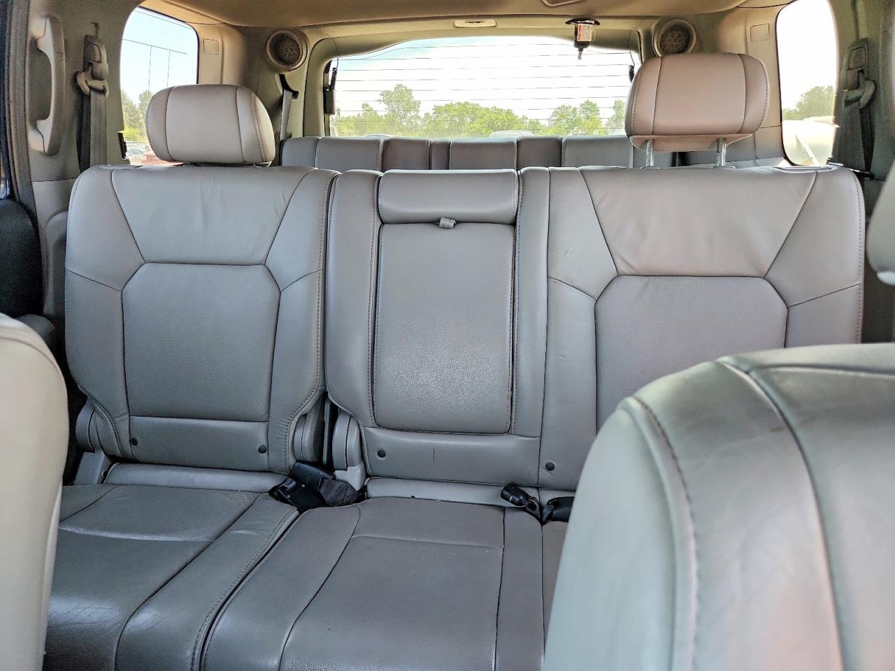 2011 Honda Pilot Touring Blue vin: 5FNYF4H99BB024832