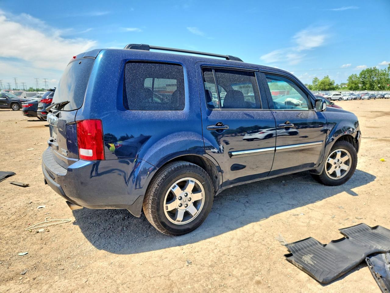 2011 Honda Pilot Touring Blue vin: 5FNYF4H99BB024832