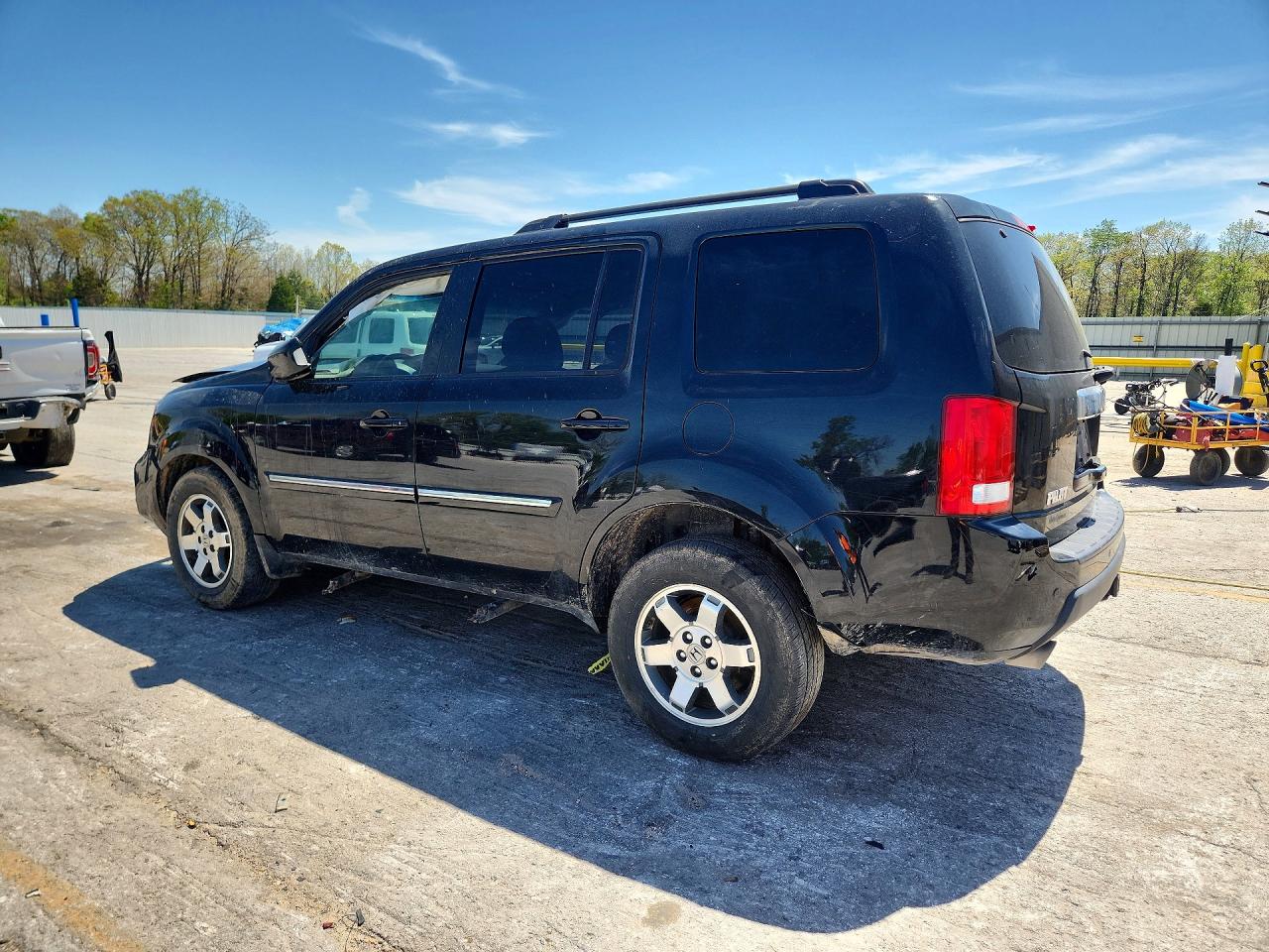 2011 Honda Pilot Touring Black vin: 5FNYF4H99BB038942