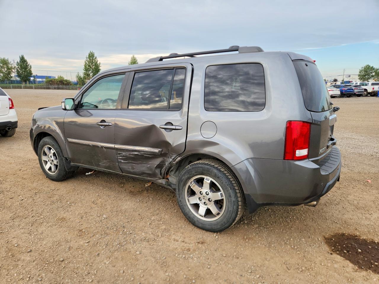 2011 Honda Pilot Touring Gray vin: 5FNYF4H99BB504272