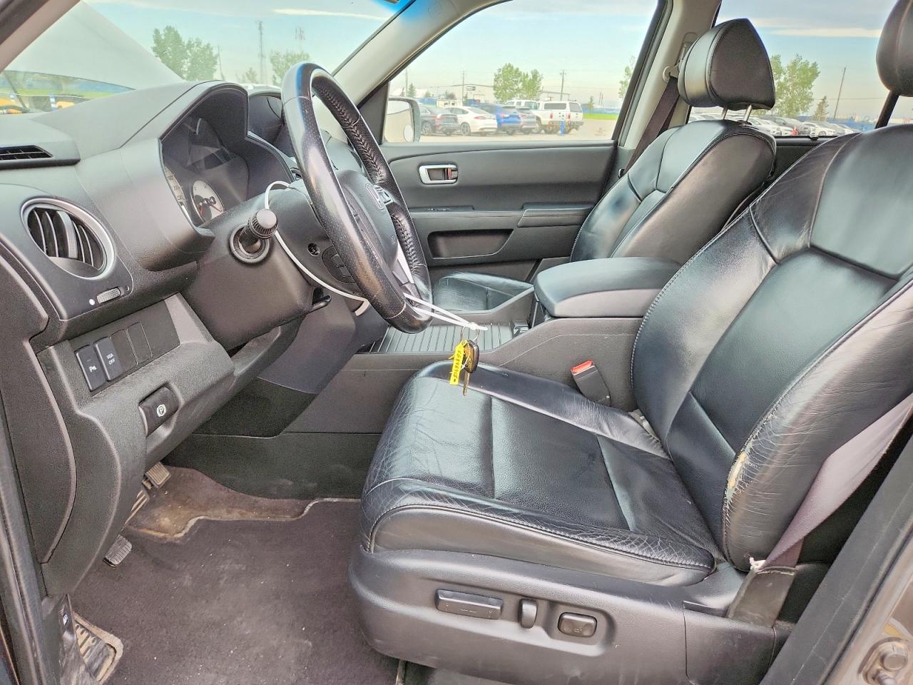 2011 Honda Pilot Touring Gray vin: 5FNYF4H99BB504272