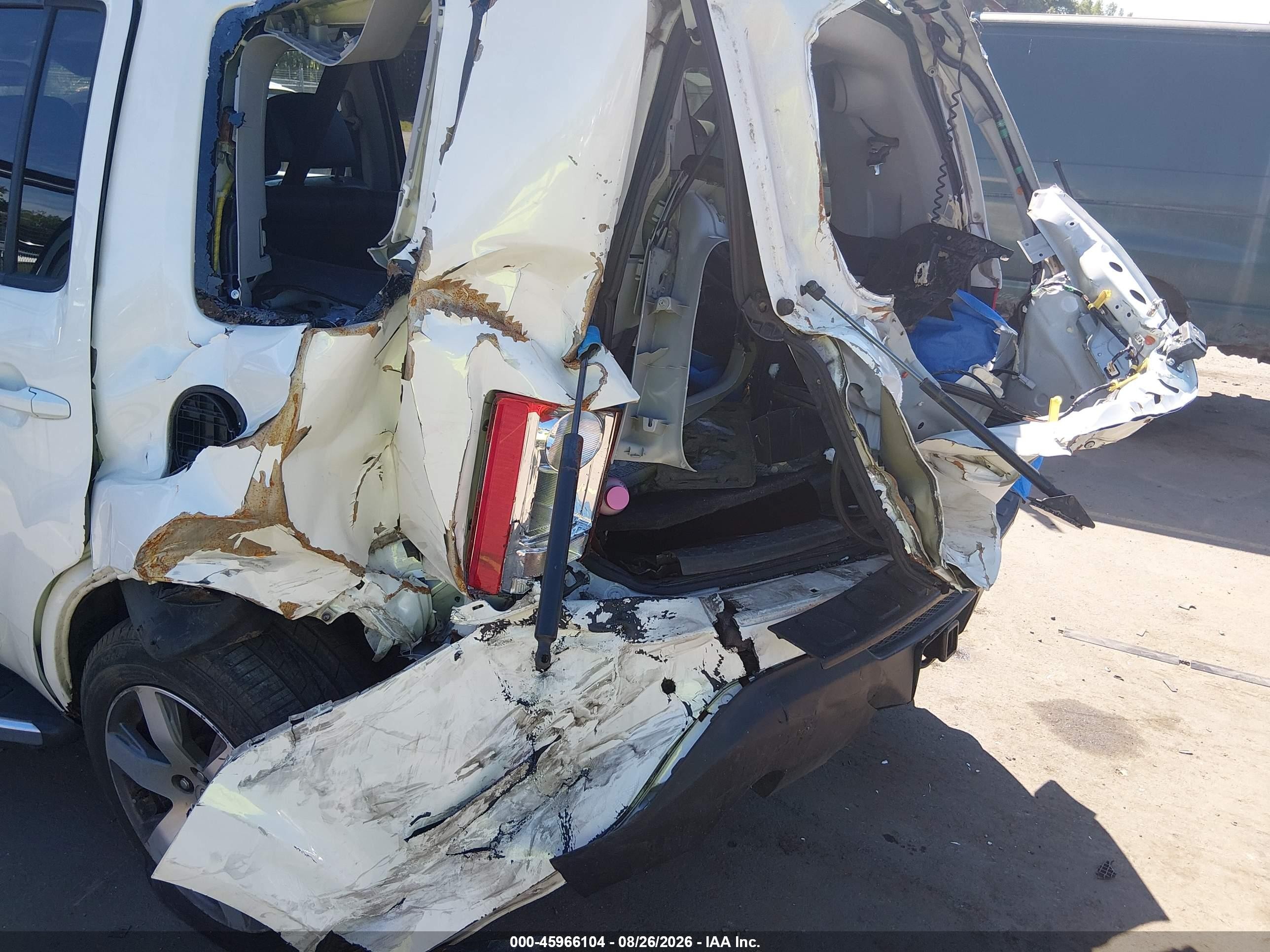 2012 Honda Pilot Touring White vin: 5FNYF4H99CB011886