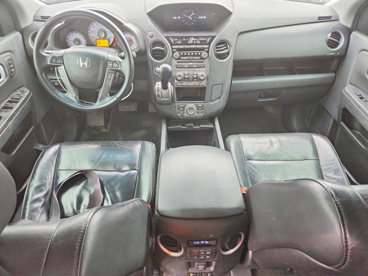 2012 Honda Pilot Touring Белый vin: 5FNYF4H99CB028851